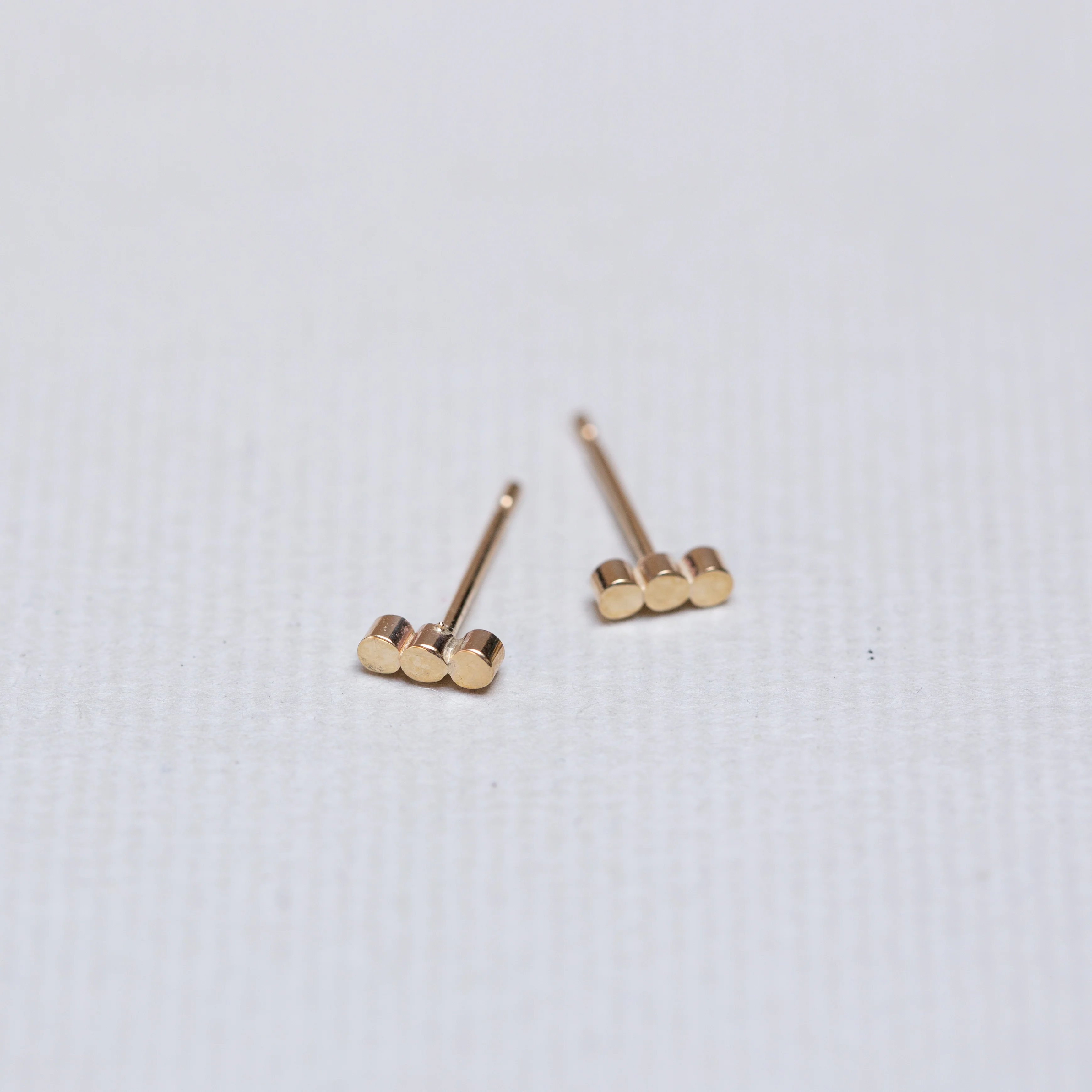 9ct Gold Three Dots Stud Earrings - Image 2