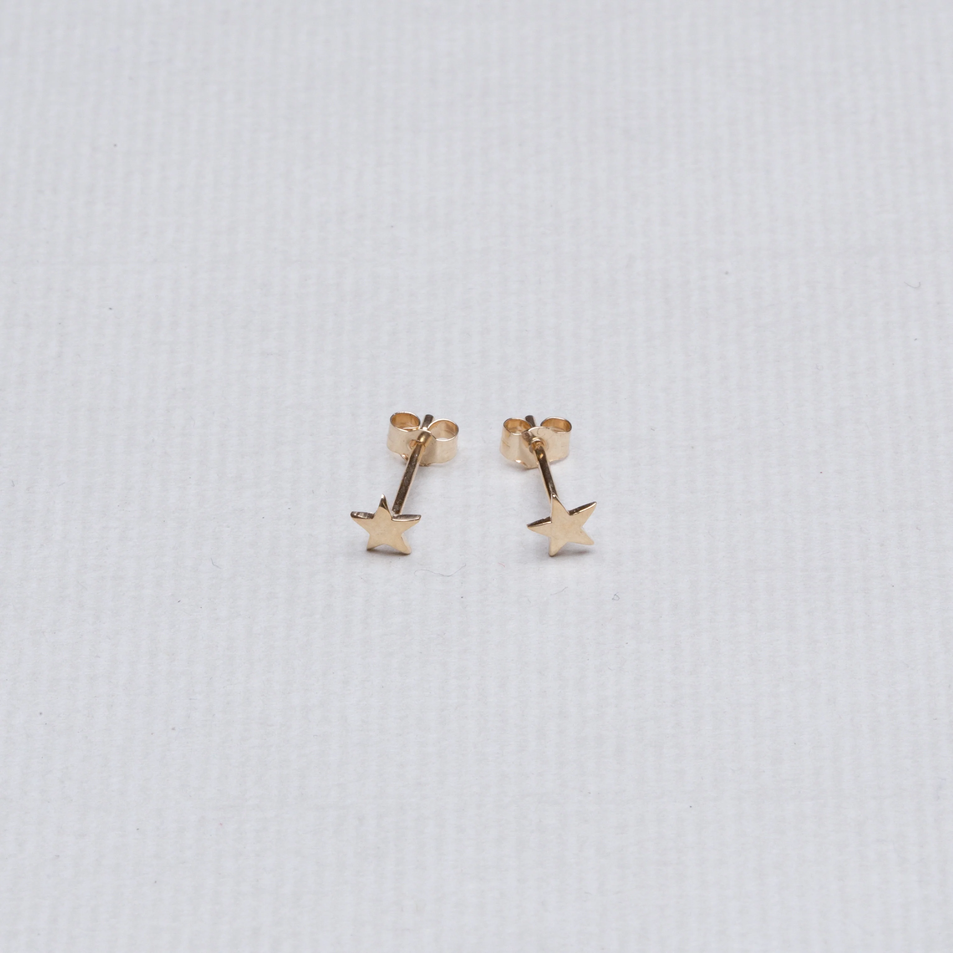 9ct Gold Mini Star Studs - Image 2