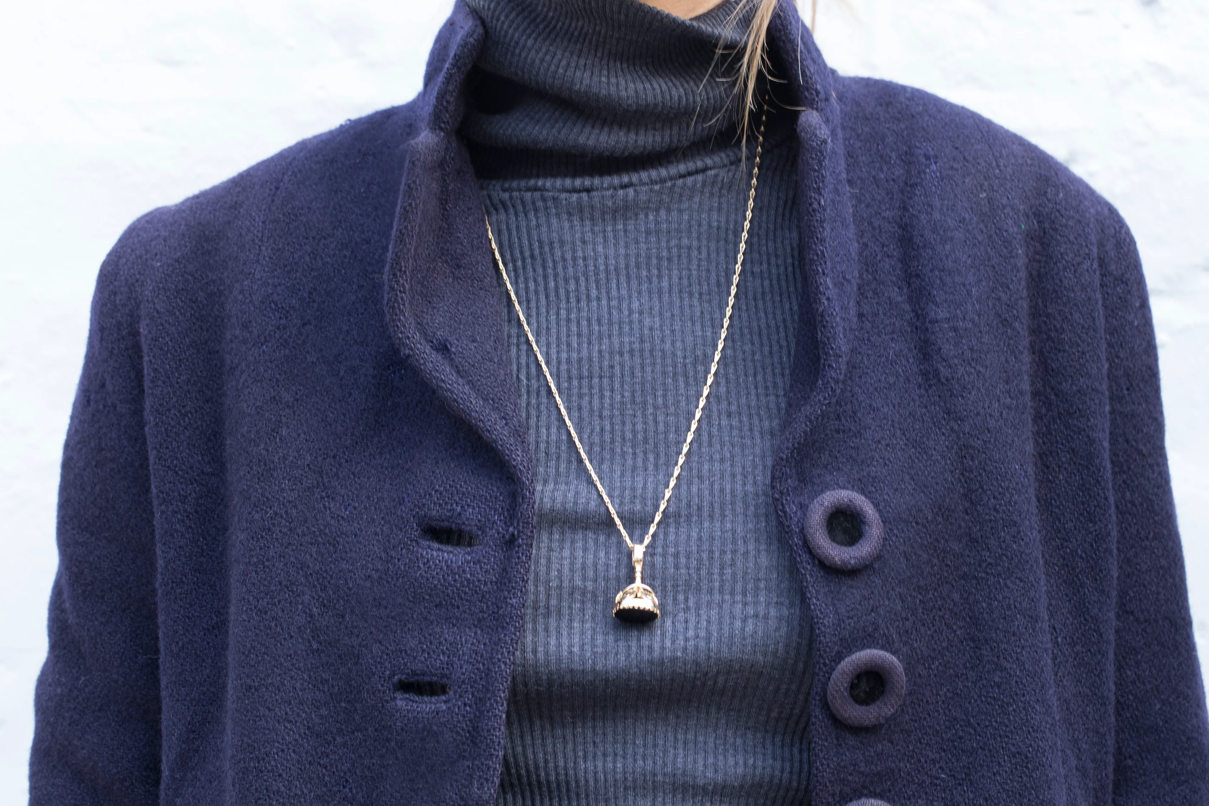 Black Onyx Seal Necklace - Image 3