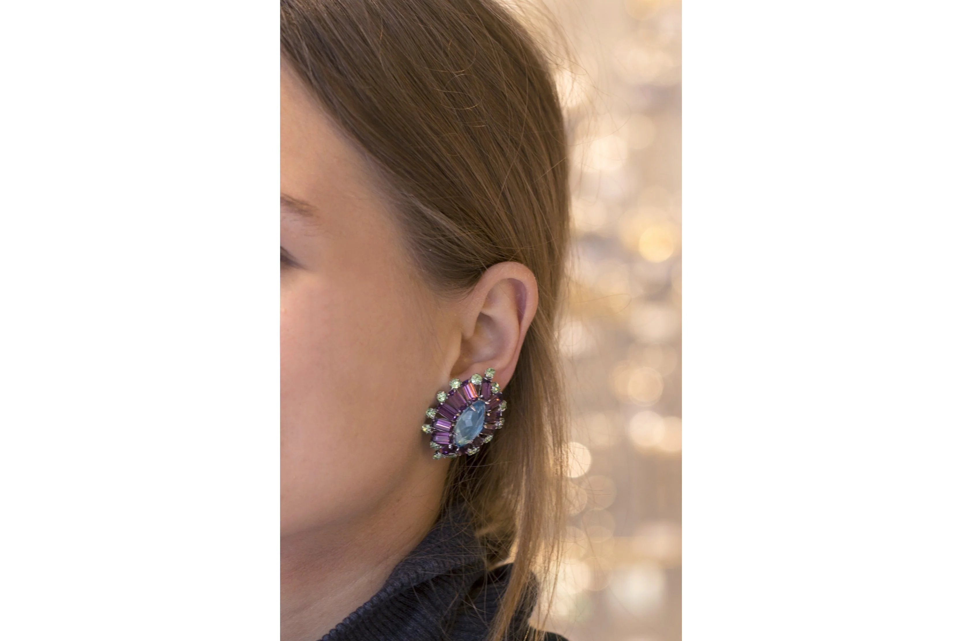 Vintage Rhinestone Brooch and Earrings - Image 5