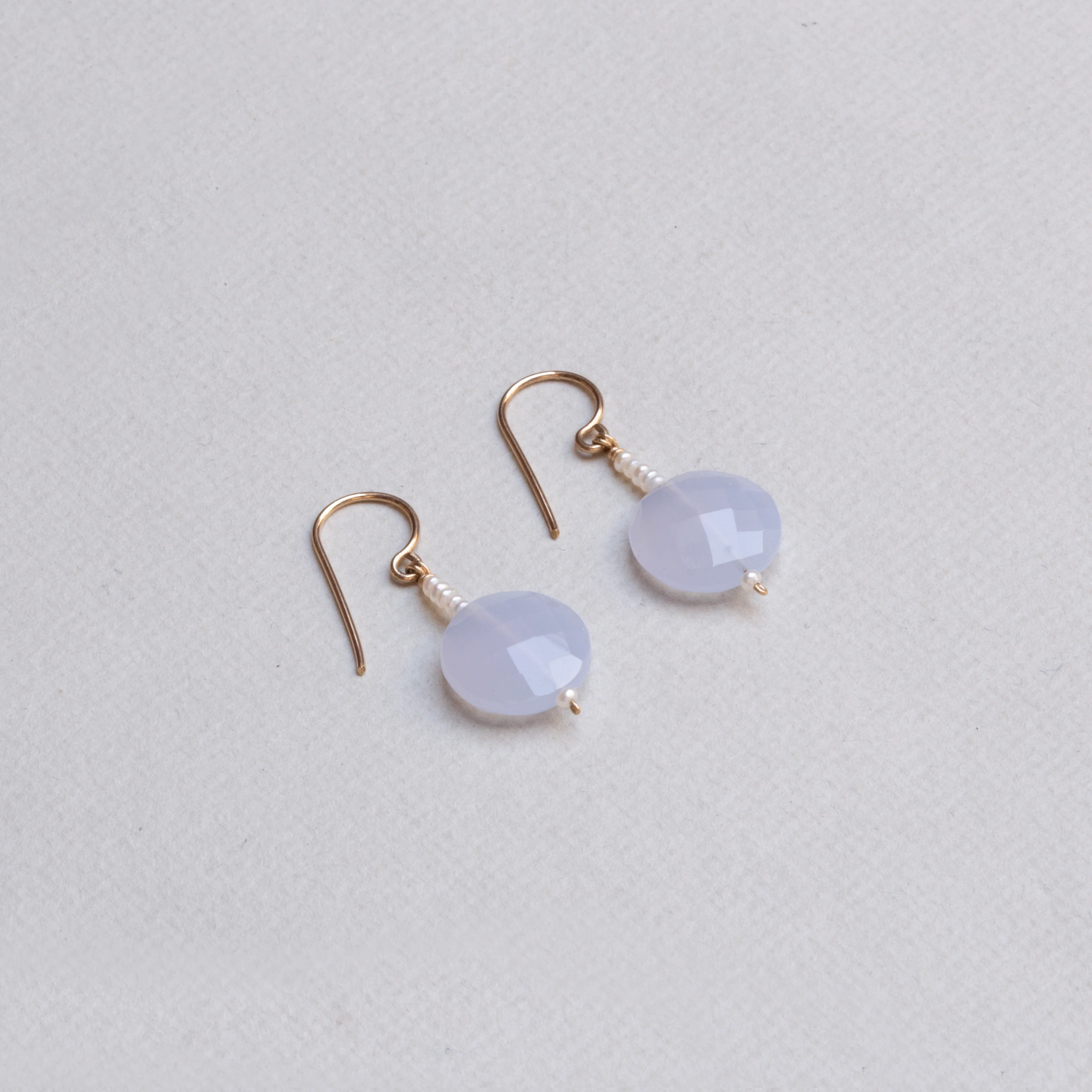 Chalcedony & Fresh Water Pearl Drop Earrings - Image 2