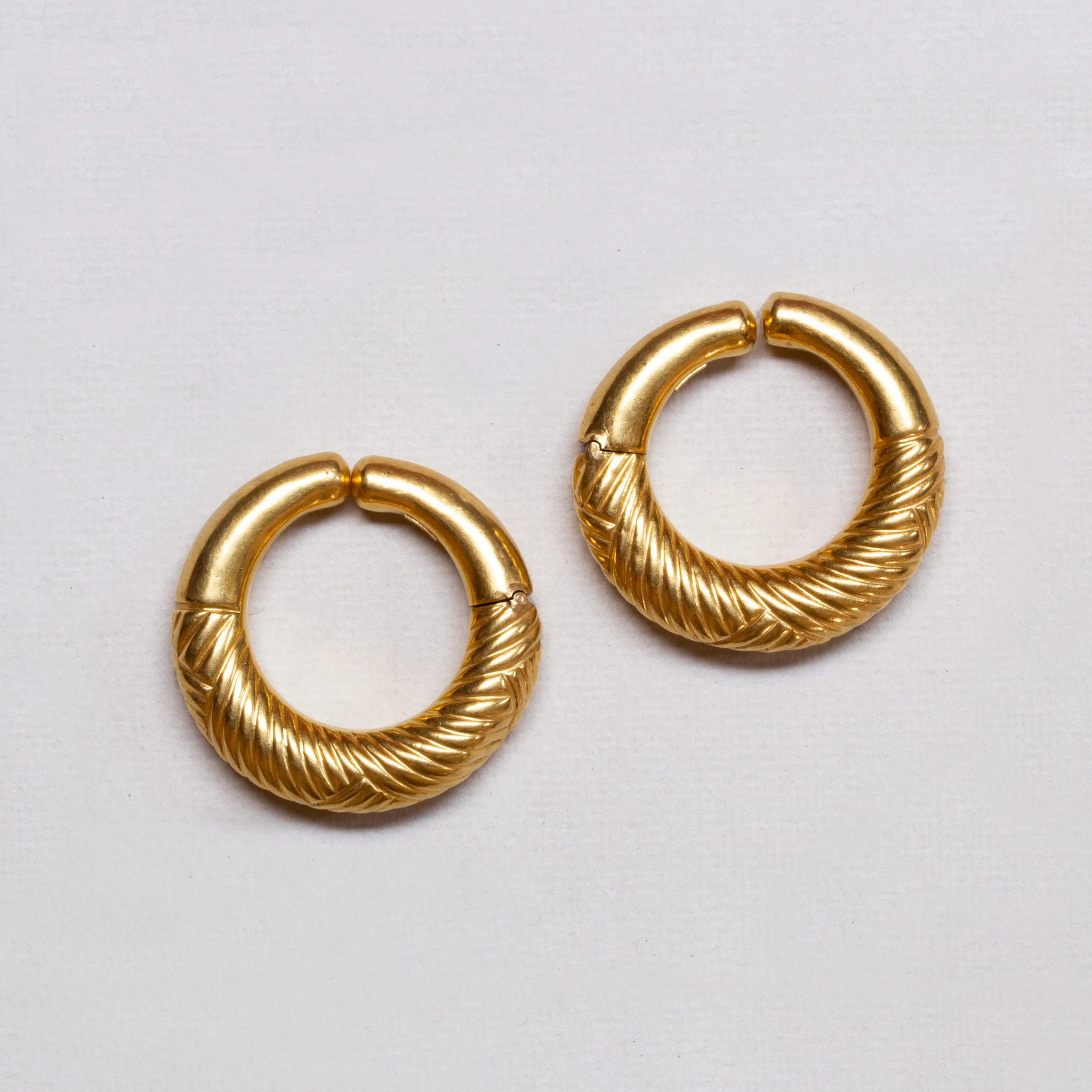Chunky 18ct Gold Hoop Clip-on Earrings - Image 2