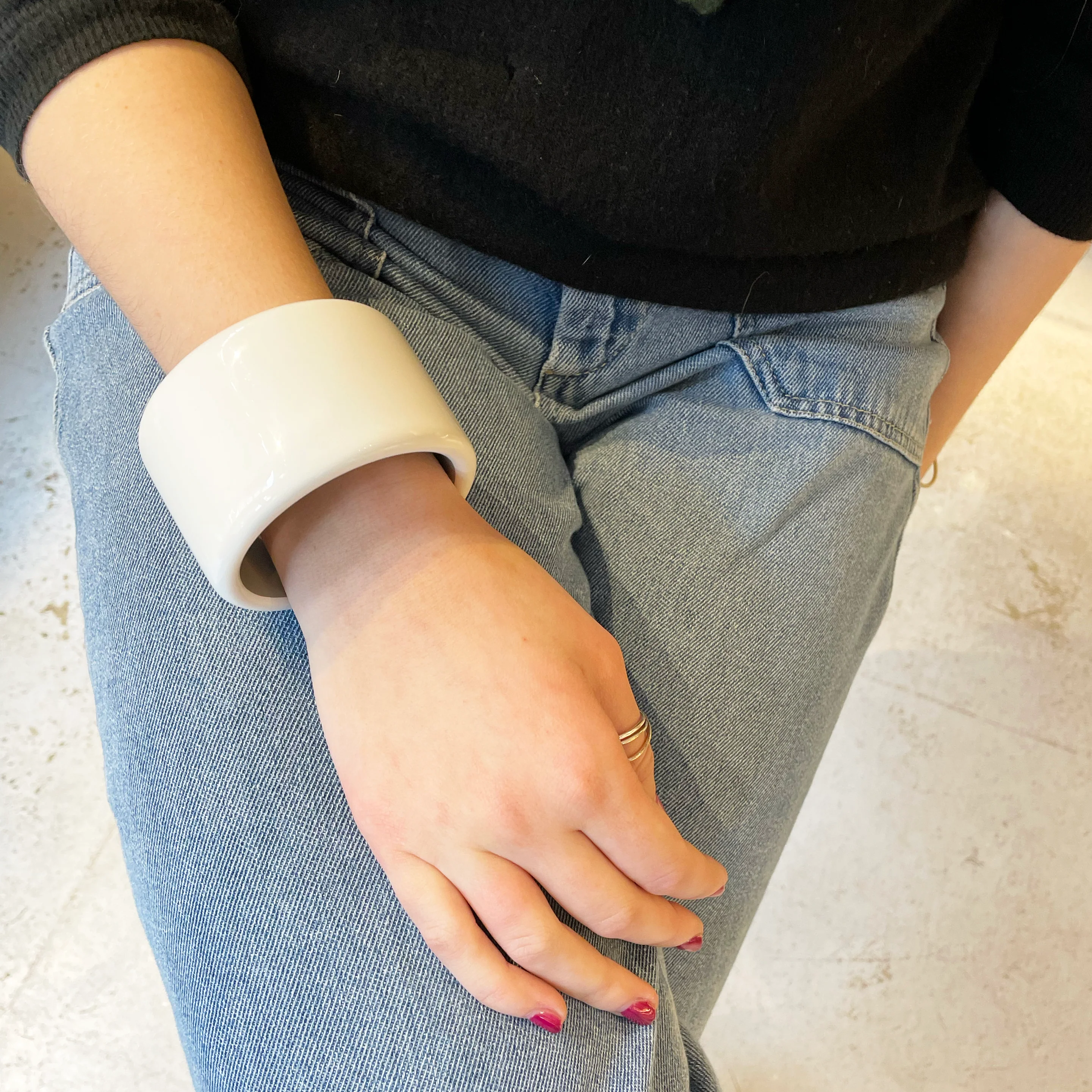 Vintage Hermes Lacquered Wood Bangle Bracelet - White - Image 3