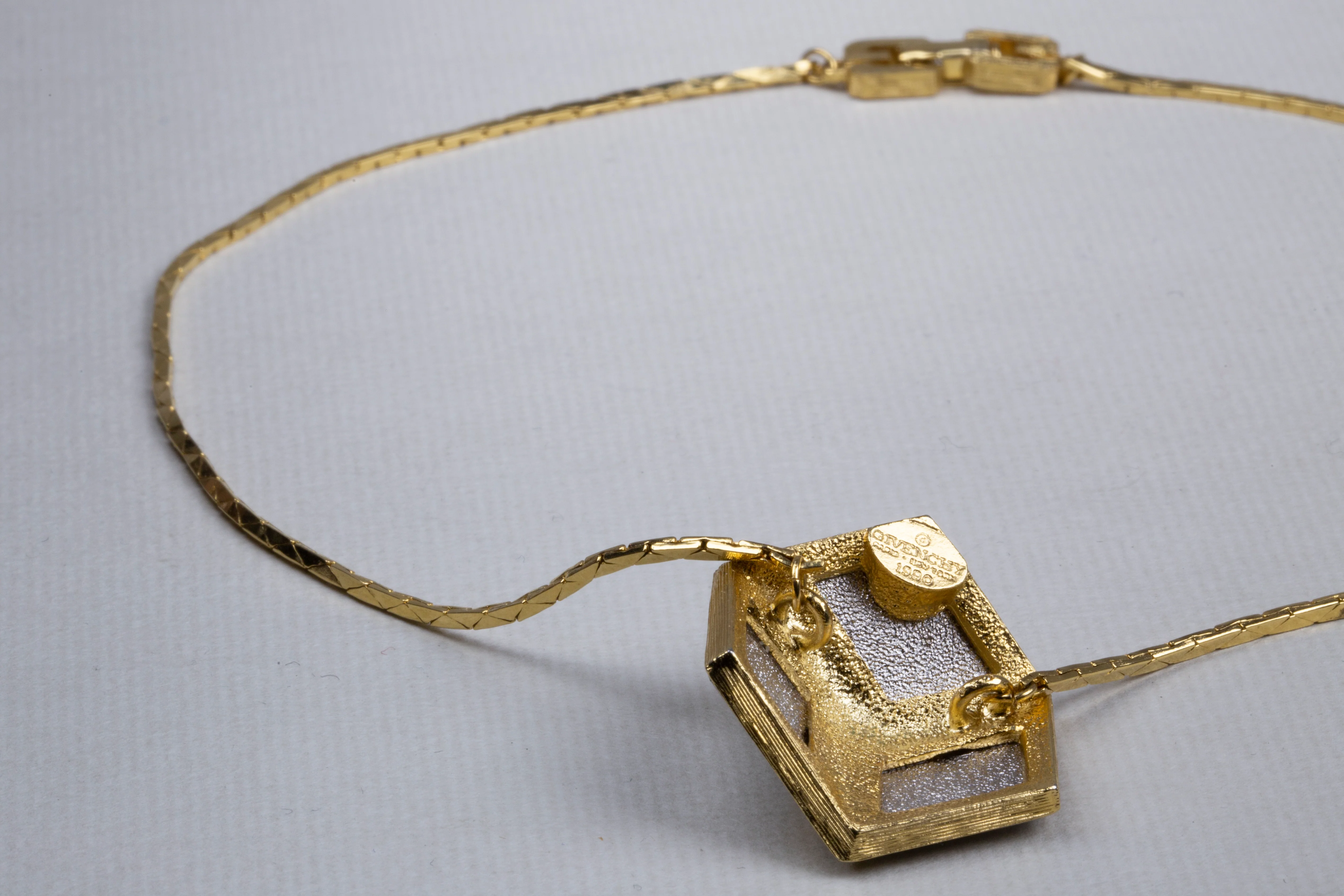 Vintage Gold Cube Necklace - Image 4