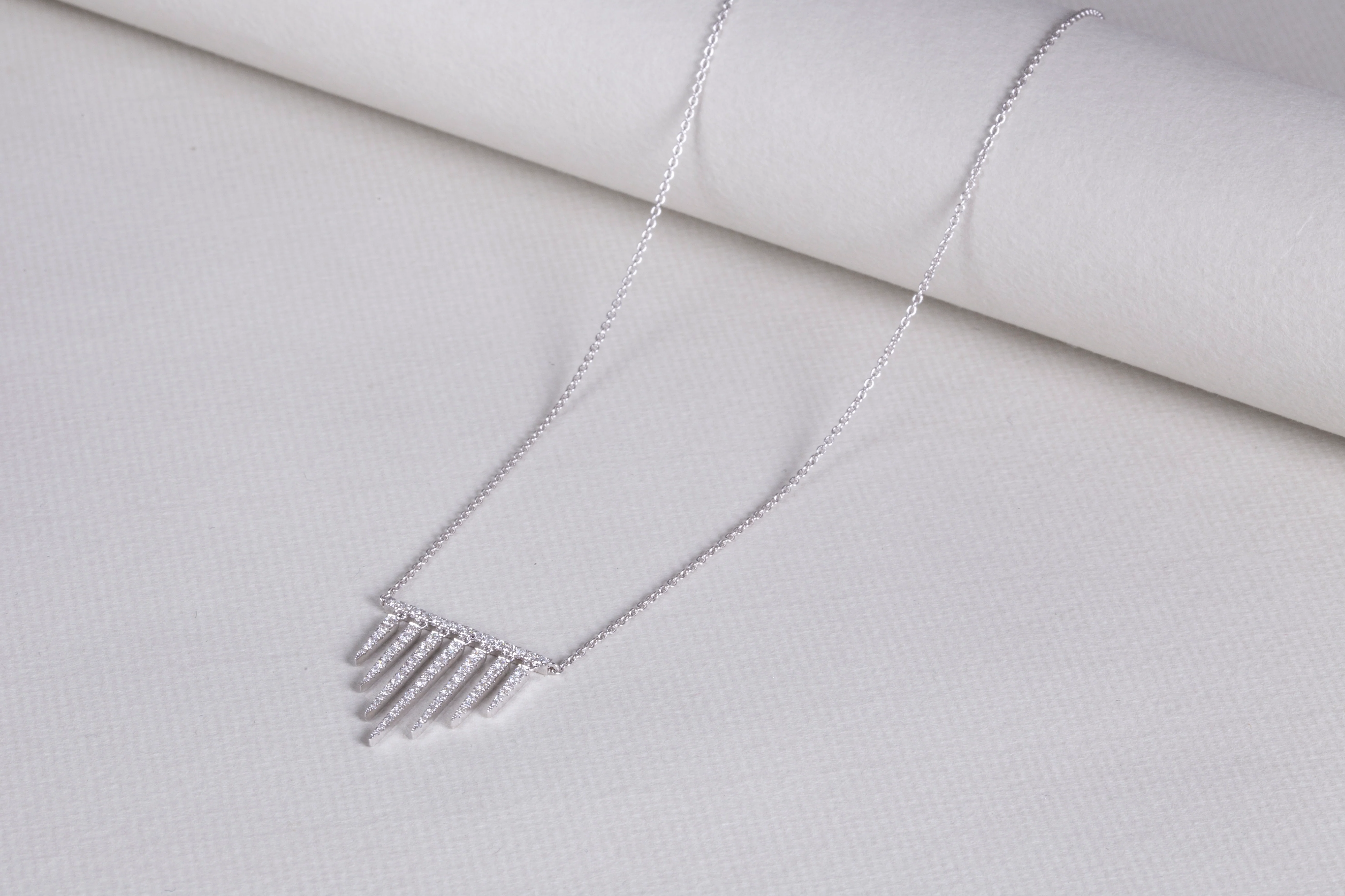 Line Bar Dangling Diamond Necklace - Image 2