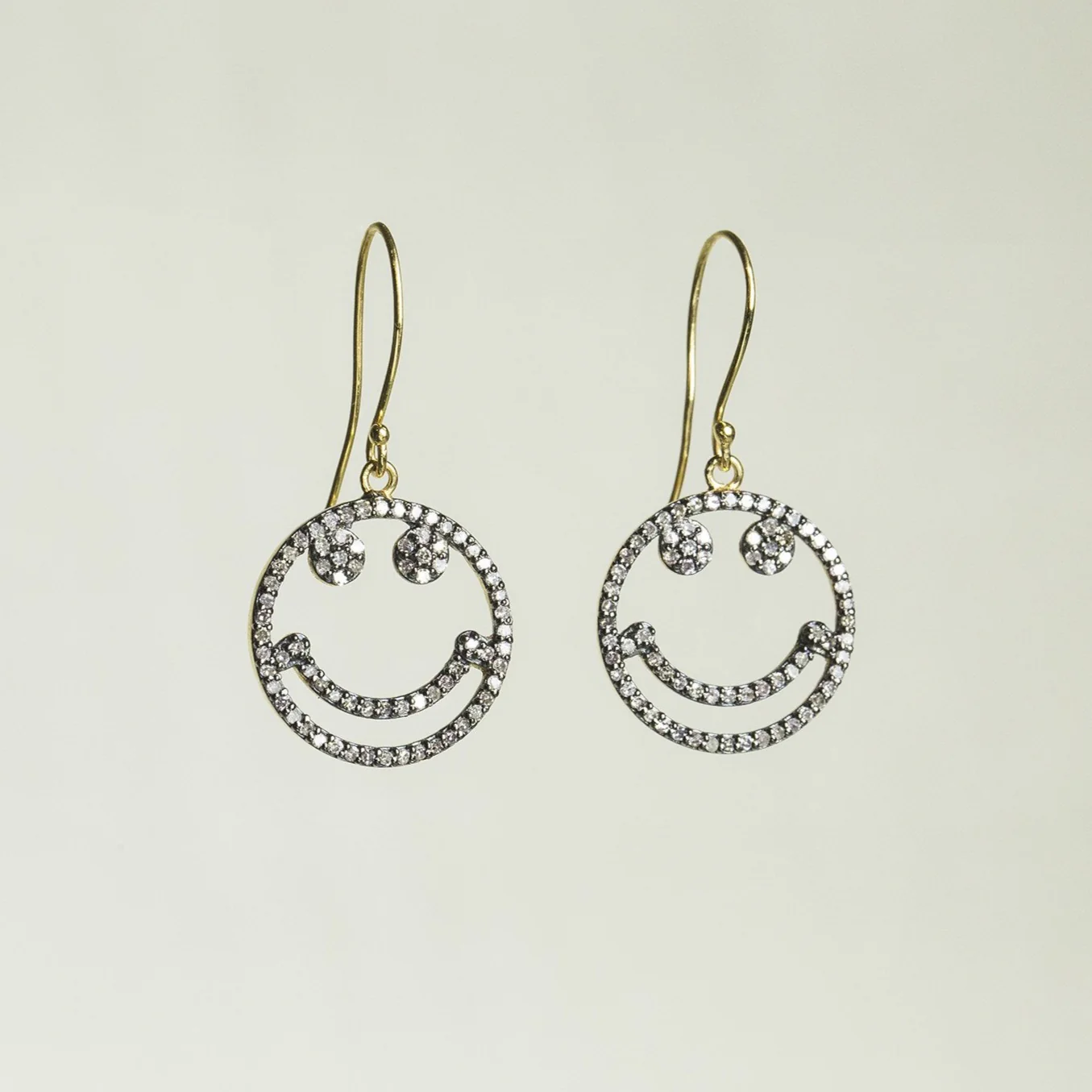 Diamond Smiley Face Charm - Image 2
