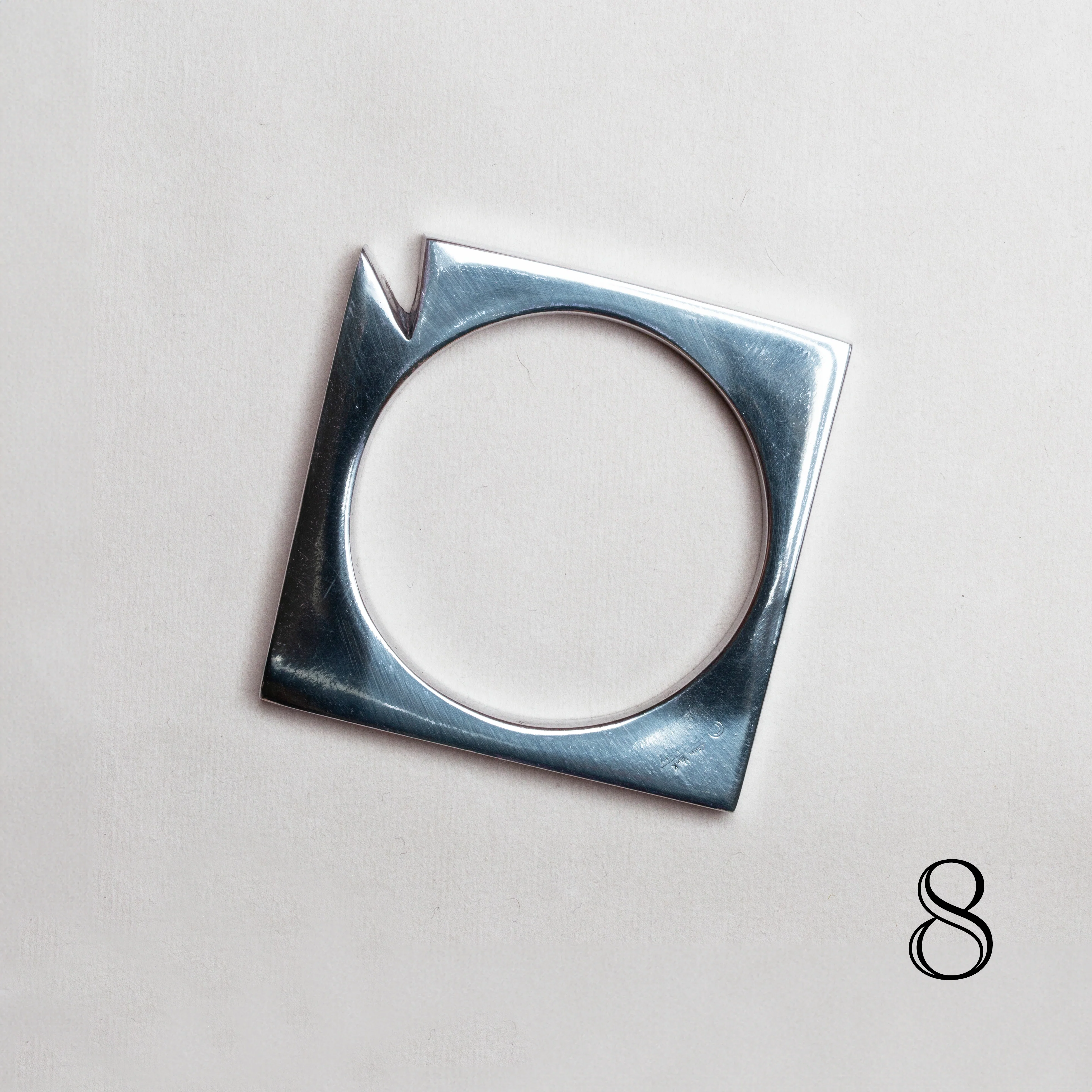 Glen Yank Vintage Aluminium Bracelet - Image 9