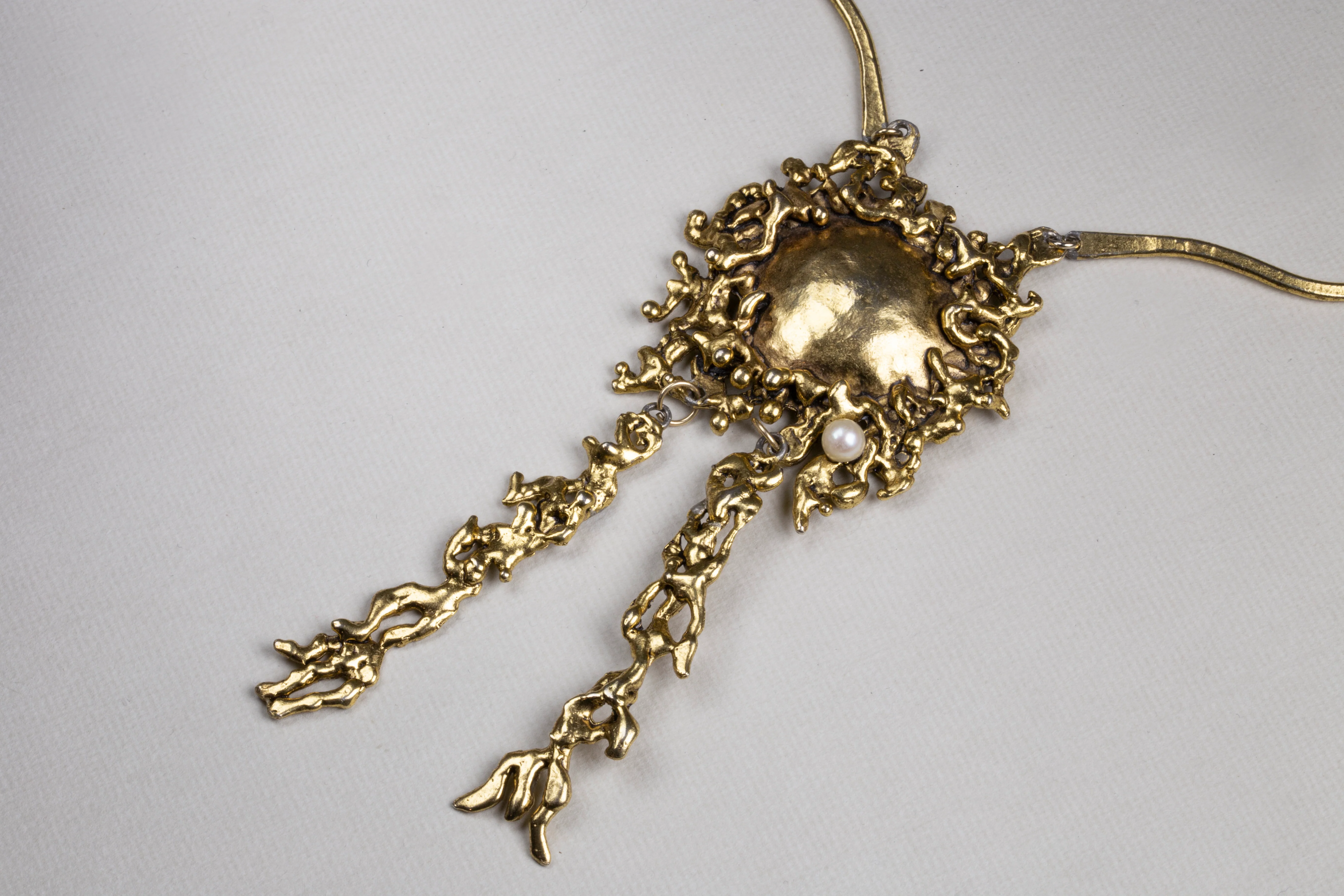 Vintage Gold and Pearl Pendant Necklace - Image 3
