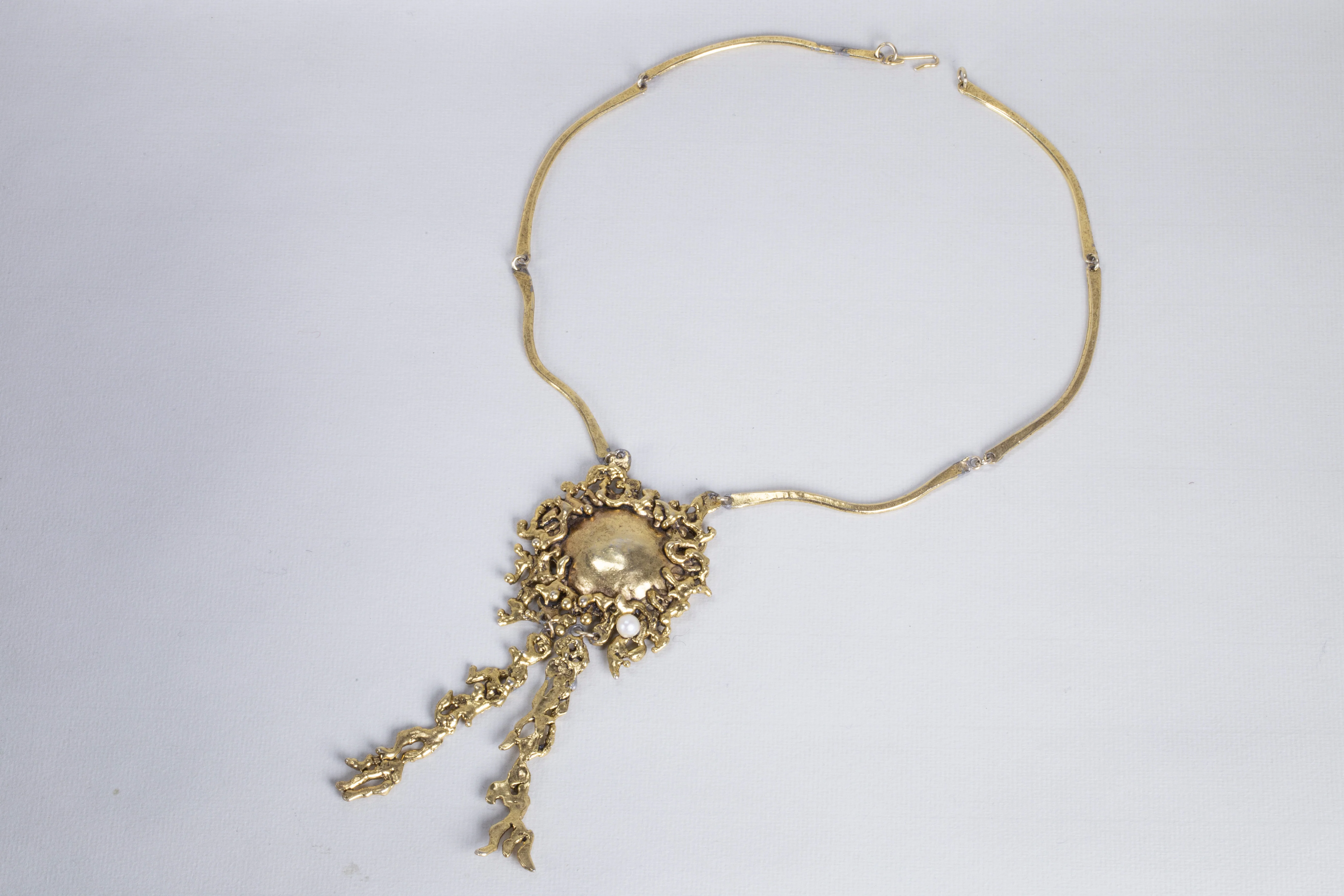 Vintage Gold and Pearl Pendant Necklace - Image 4