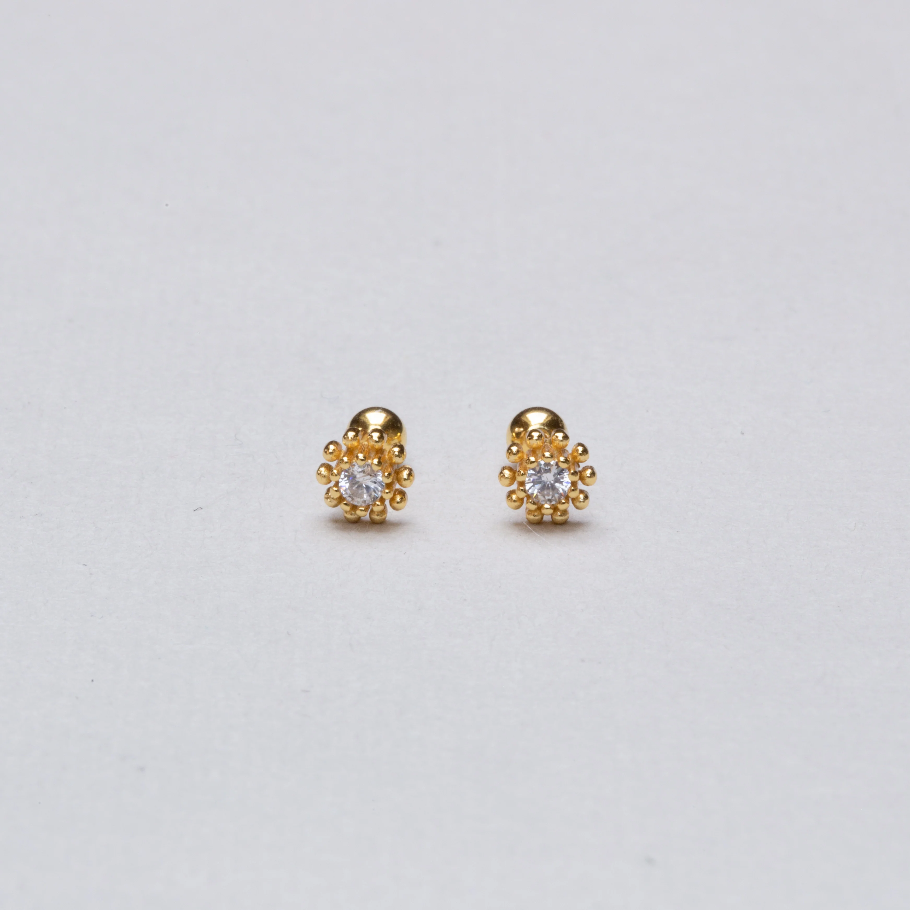 Gold-plated Flower Stud Cartilage Earrings with Cubic Zirconia - Image 3