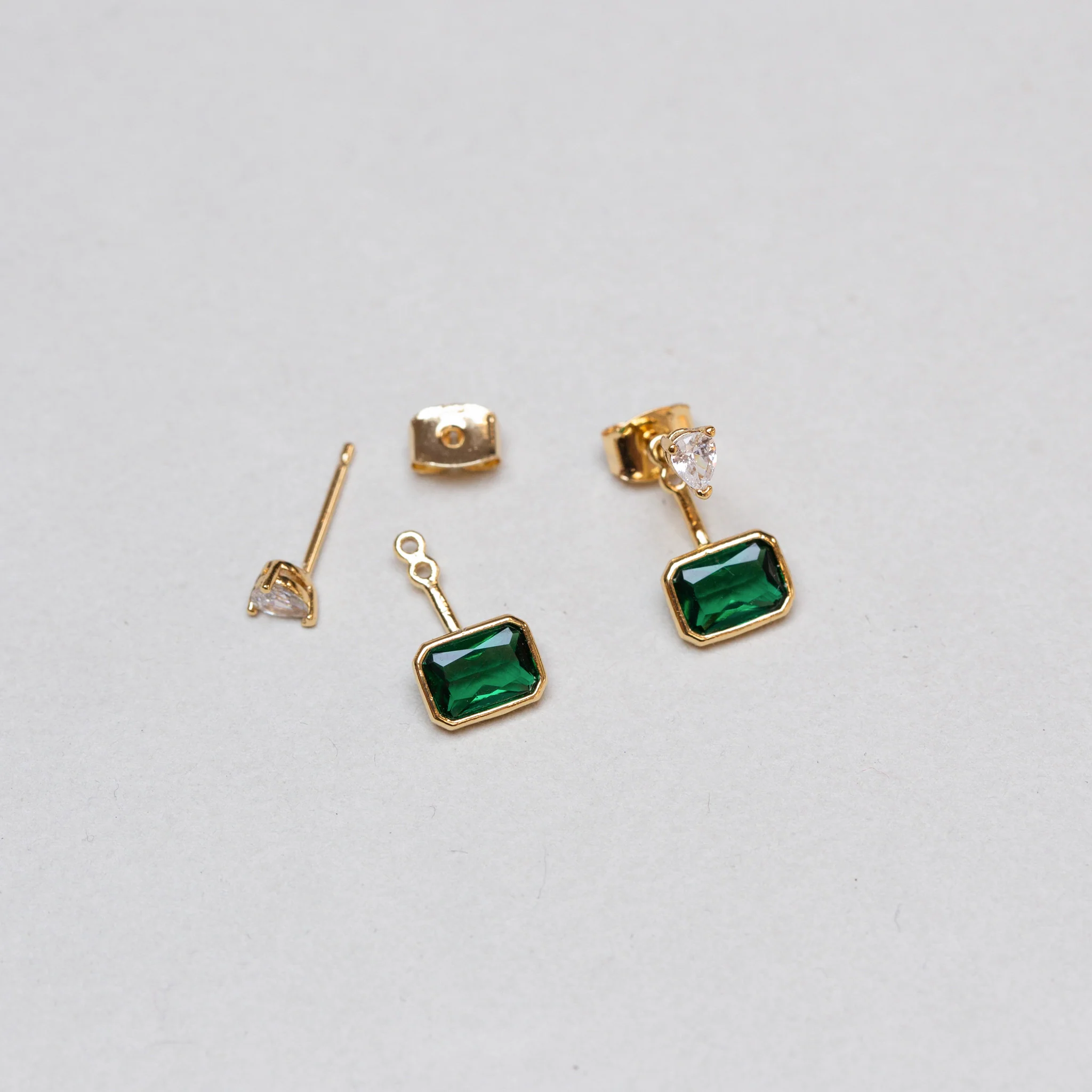 Gold-plated Earrings with Emerald - Image 3