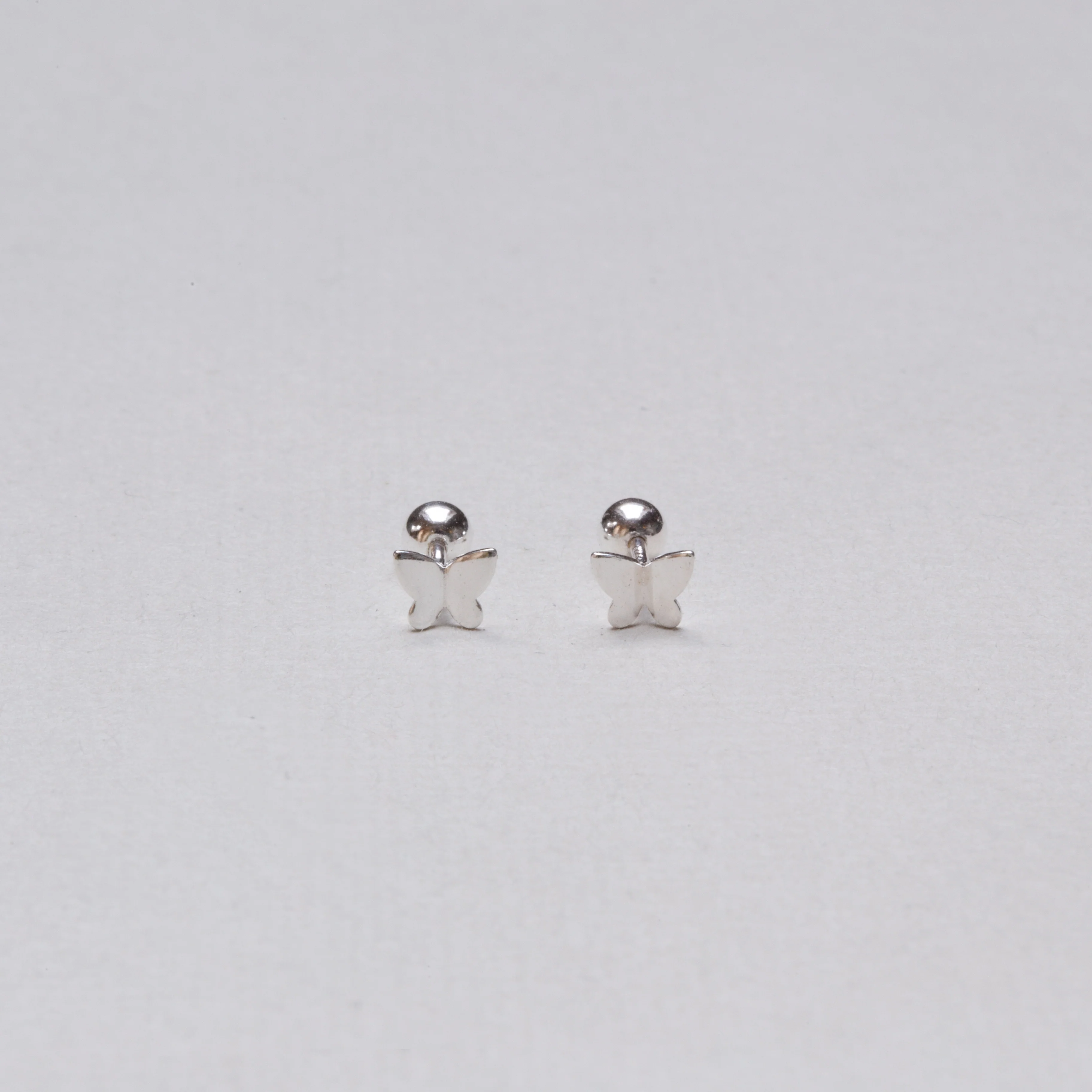 Gold-plated and Silver Butterfly Stud Cartilage Earring - Image 5