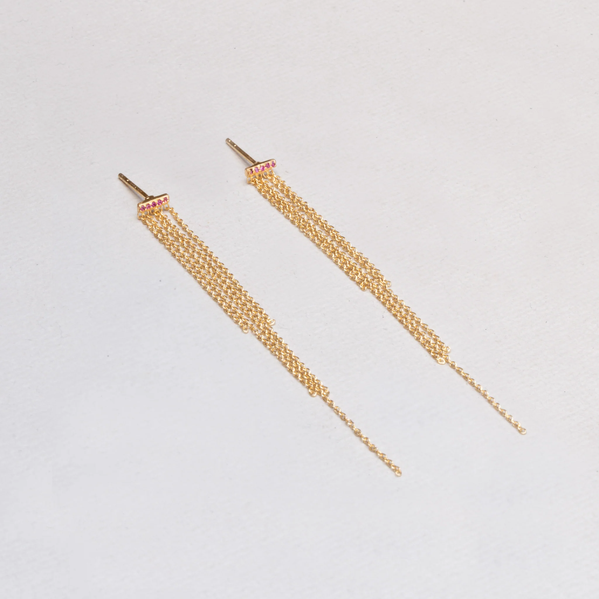 Gold-plated Silver Tassel Stud Earrings with Garnet - Image 3