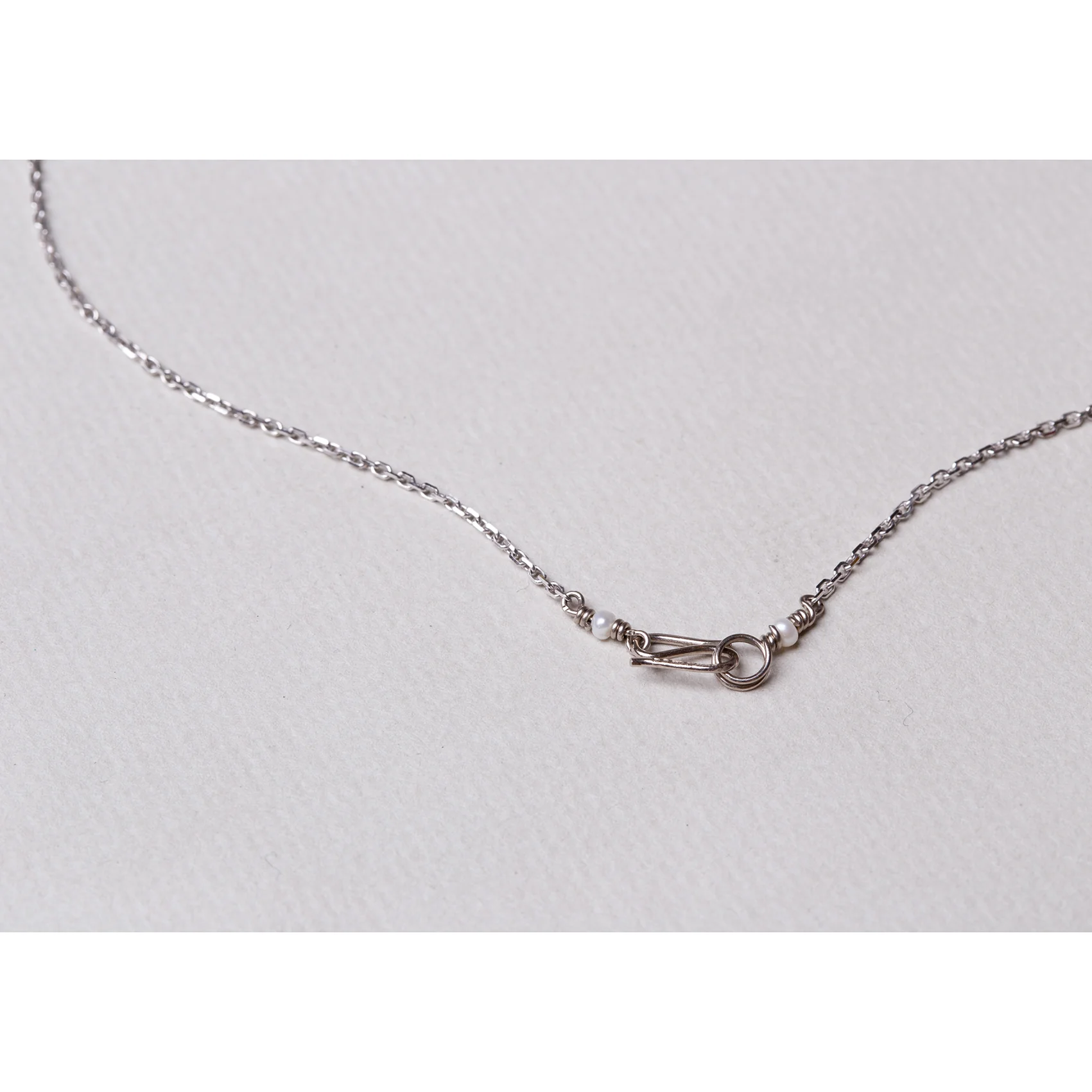 Pavé Diamond Lips Pendant Necklace - Image 5