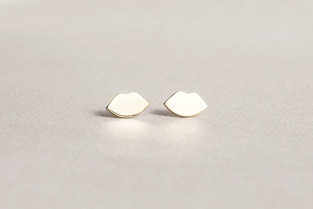 Lips Stud Earrings - Image 2