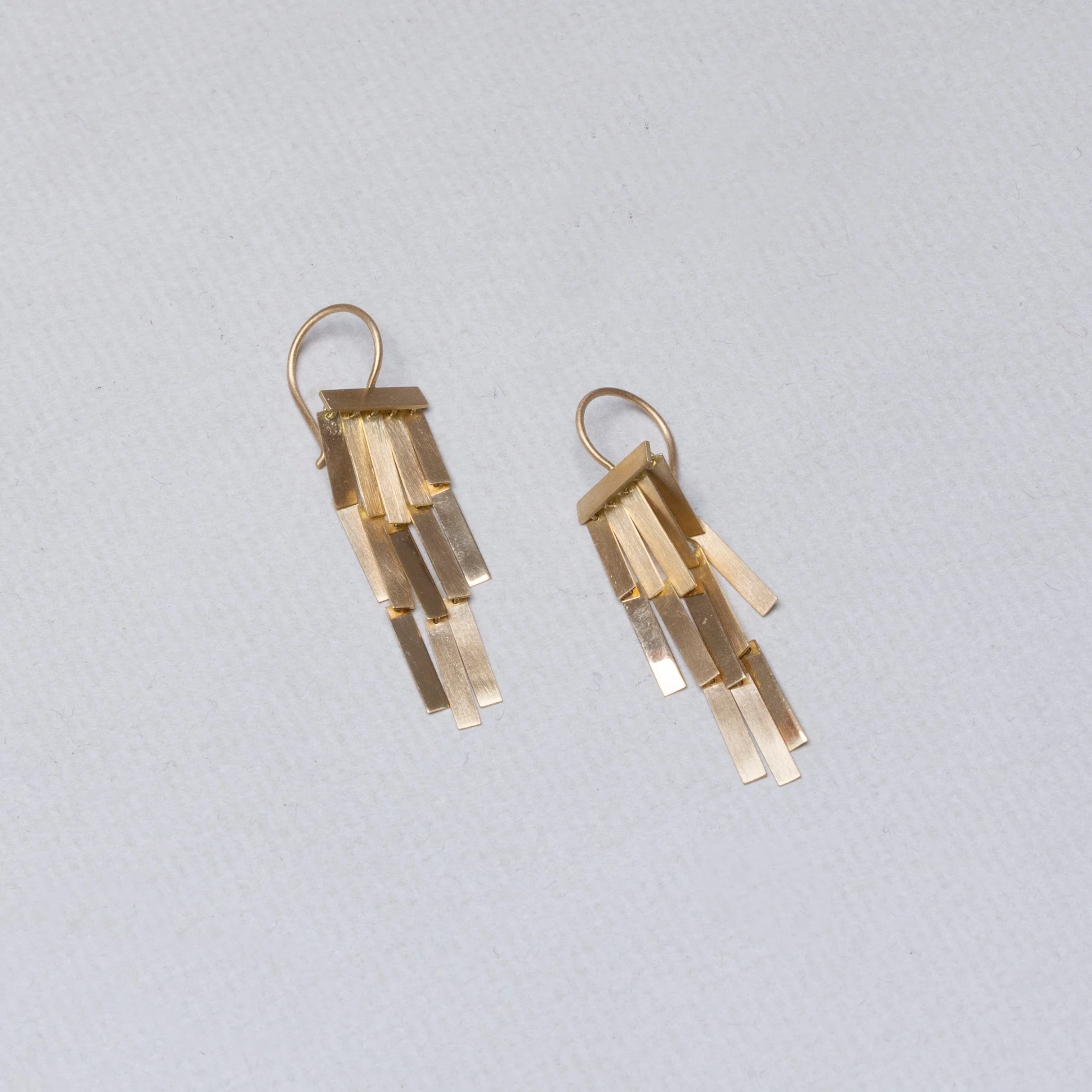 18ct Gold Rainfall Earrings - Image 3