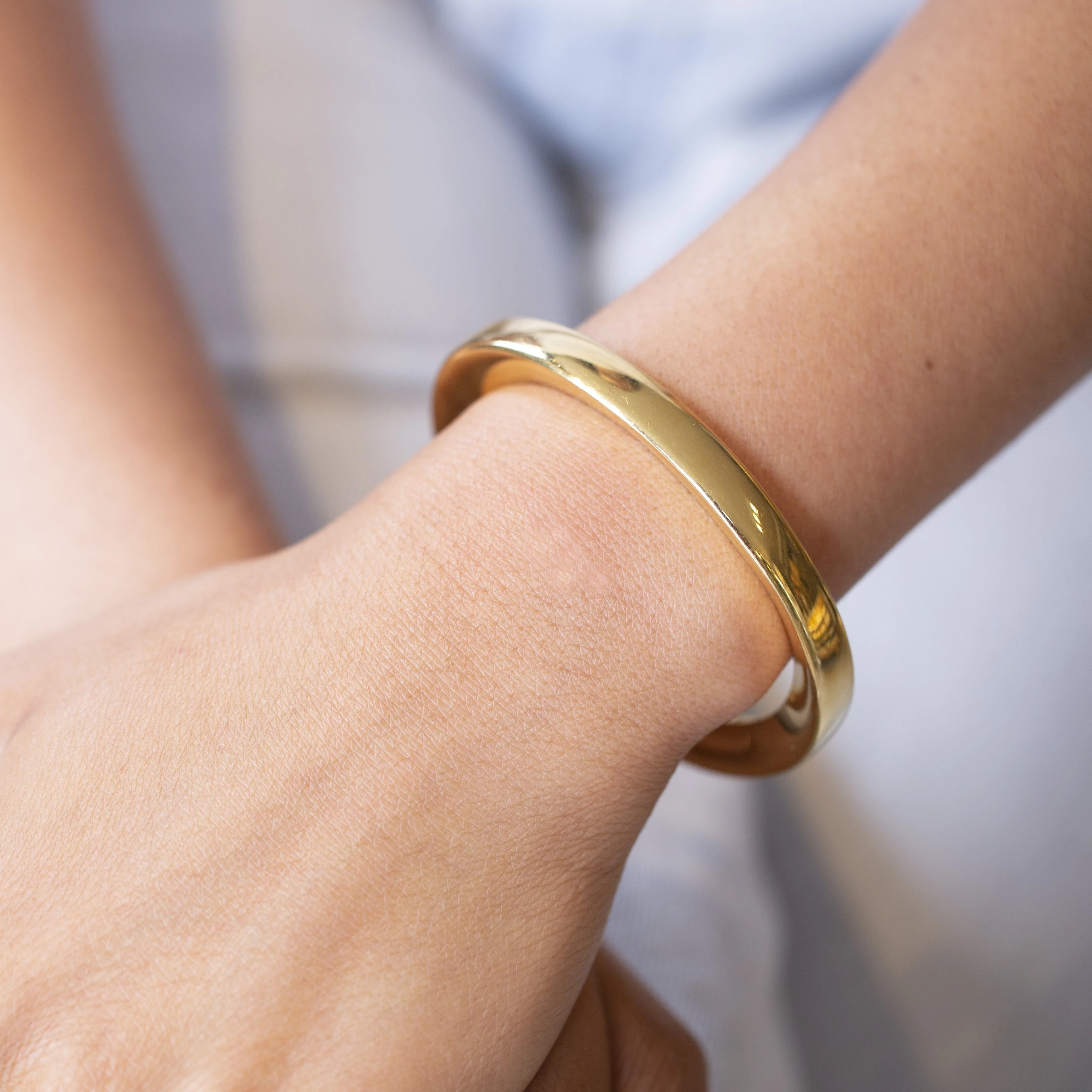 Open Gold Bracelet - Image 2