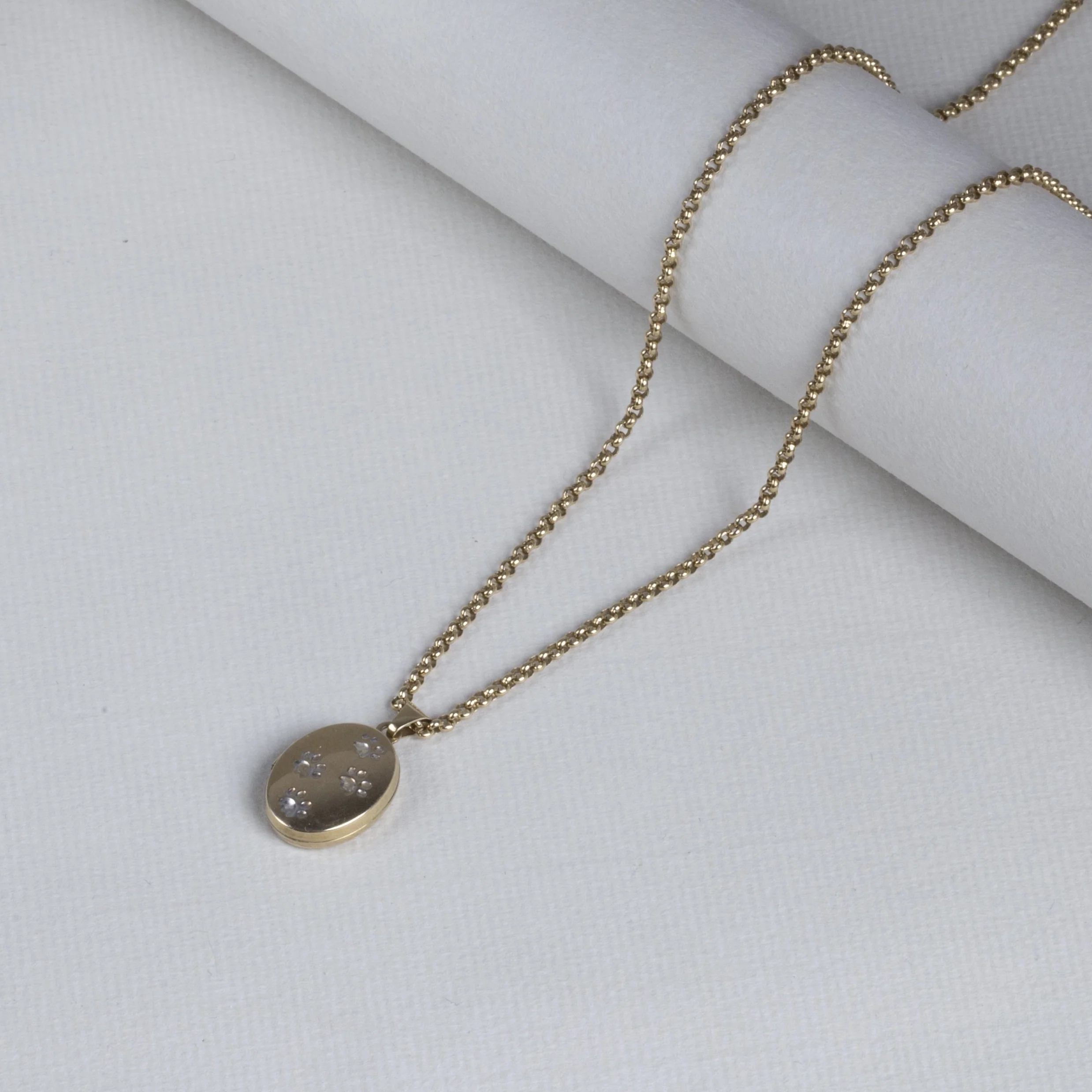 9ct Gold Paw Prints Pendant Necklace - Image 2