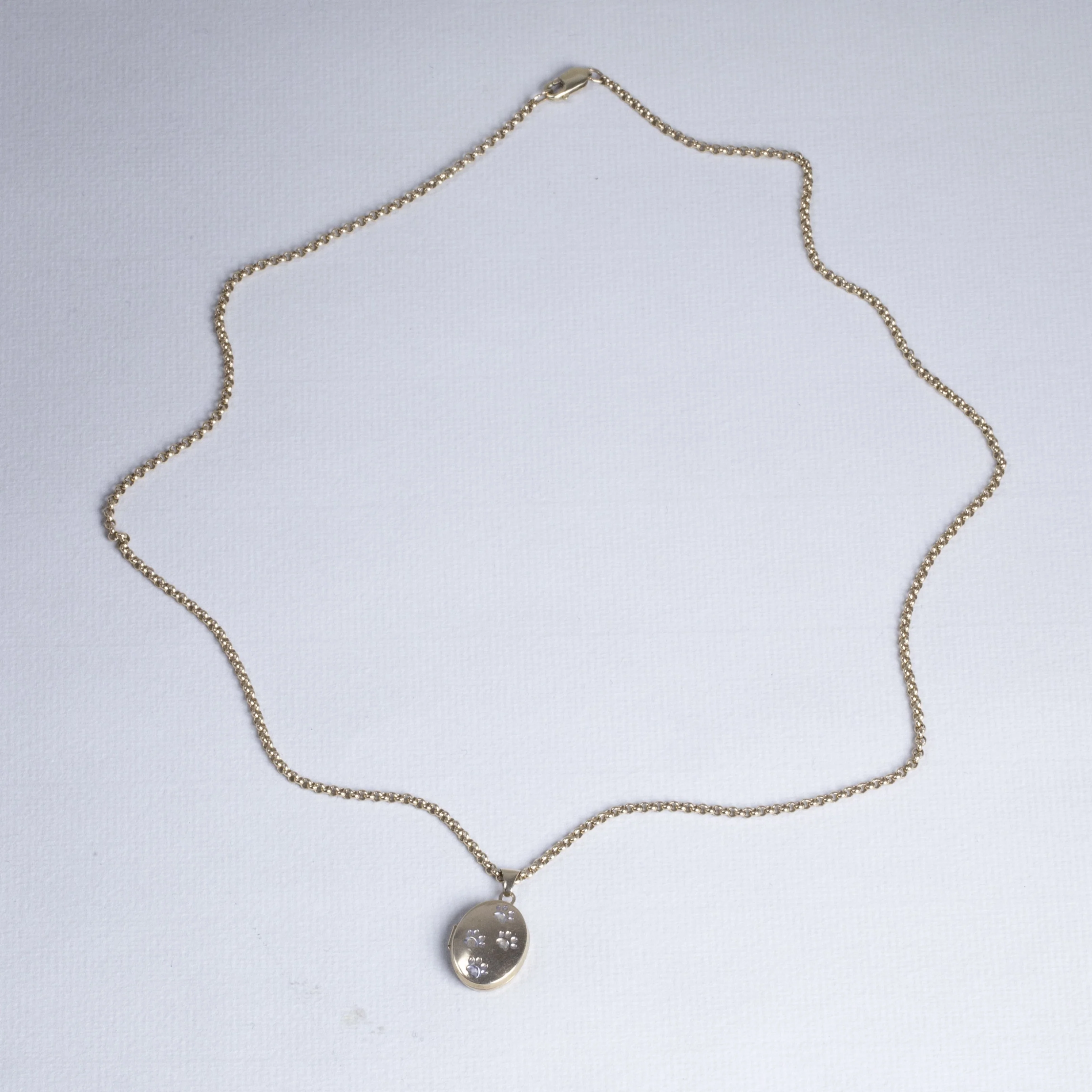 9ct Gold Paw Prints Pendant Necklace - Image 5