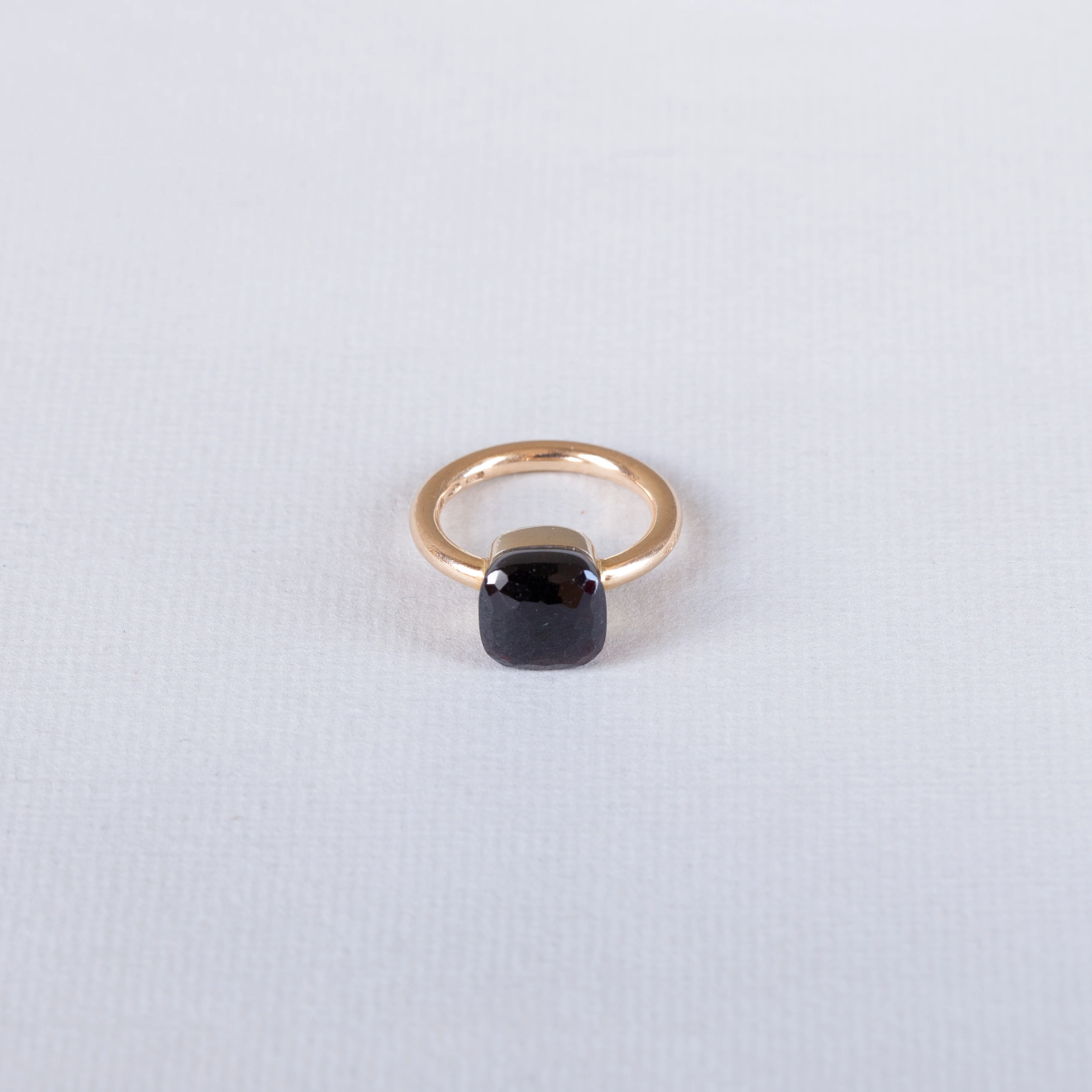 Pomellato Gold Ring with Red Garnet - Image 4