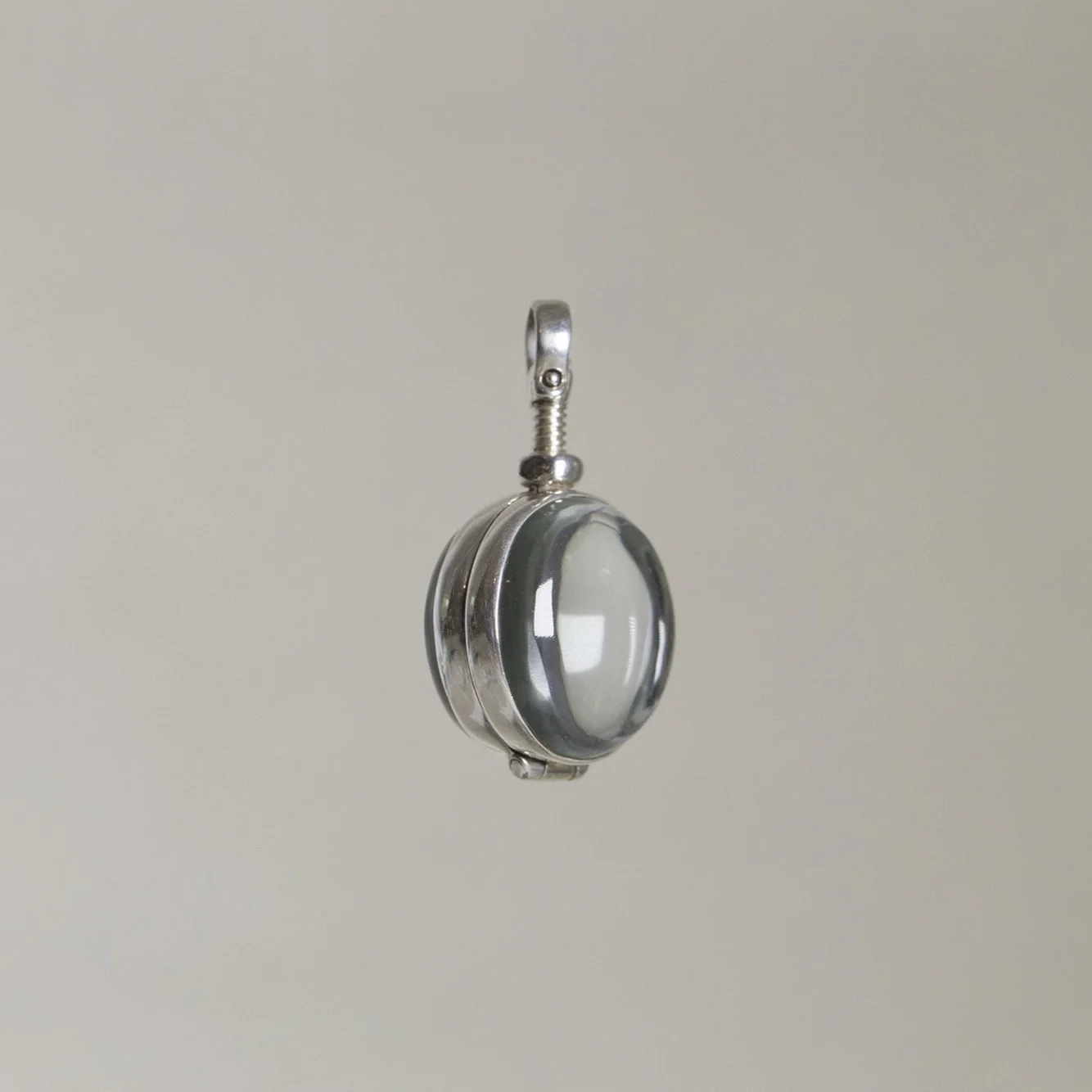 Round Glass Cabochon Silver Locket Pendant - Image 2