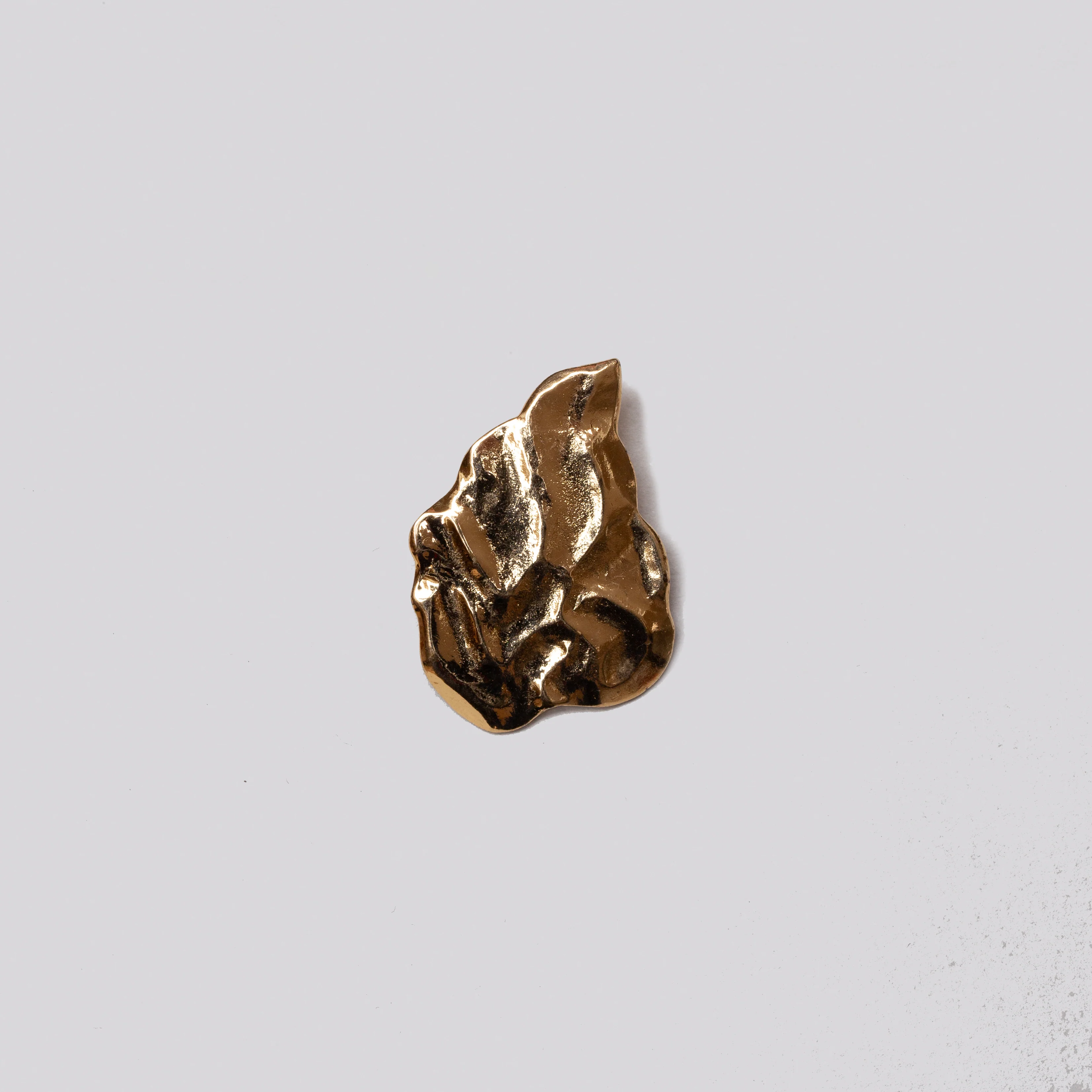 Vintage YSL Set of Gold Pin and Clip-on Earrings - Image 2
