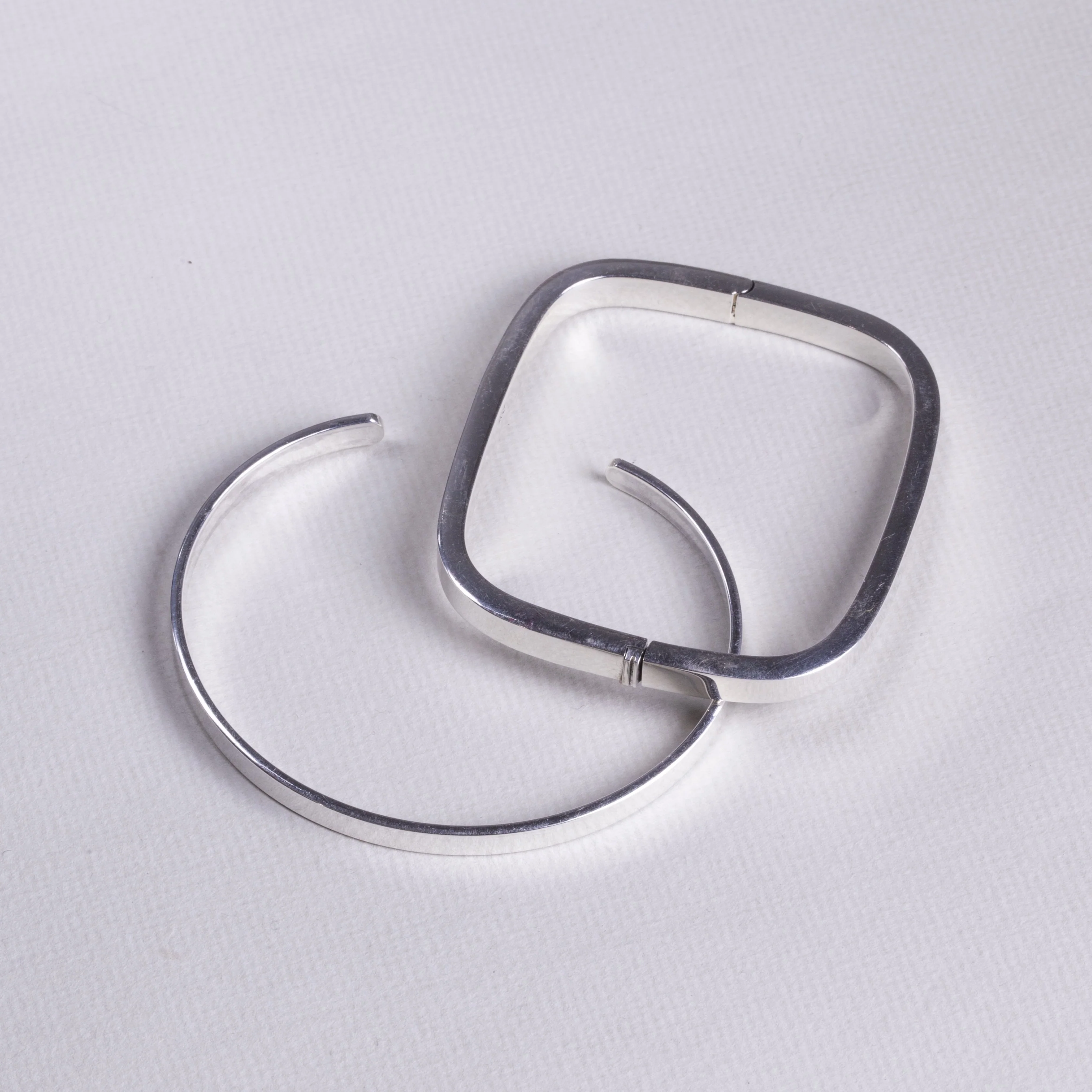 Silver Flat Bangle Bracelet - Image 2