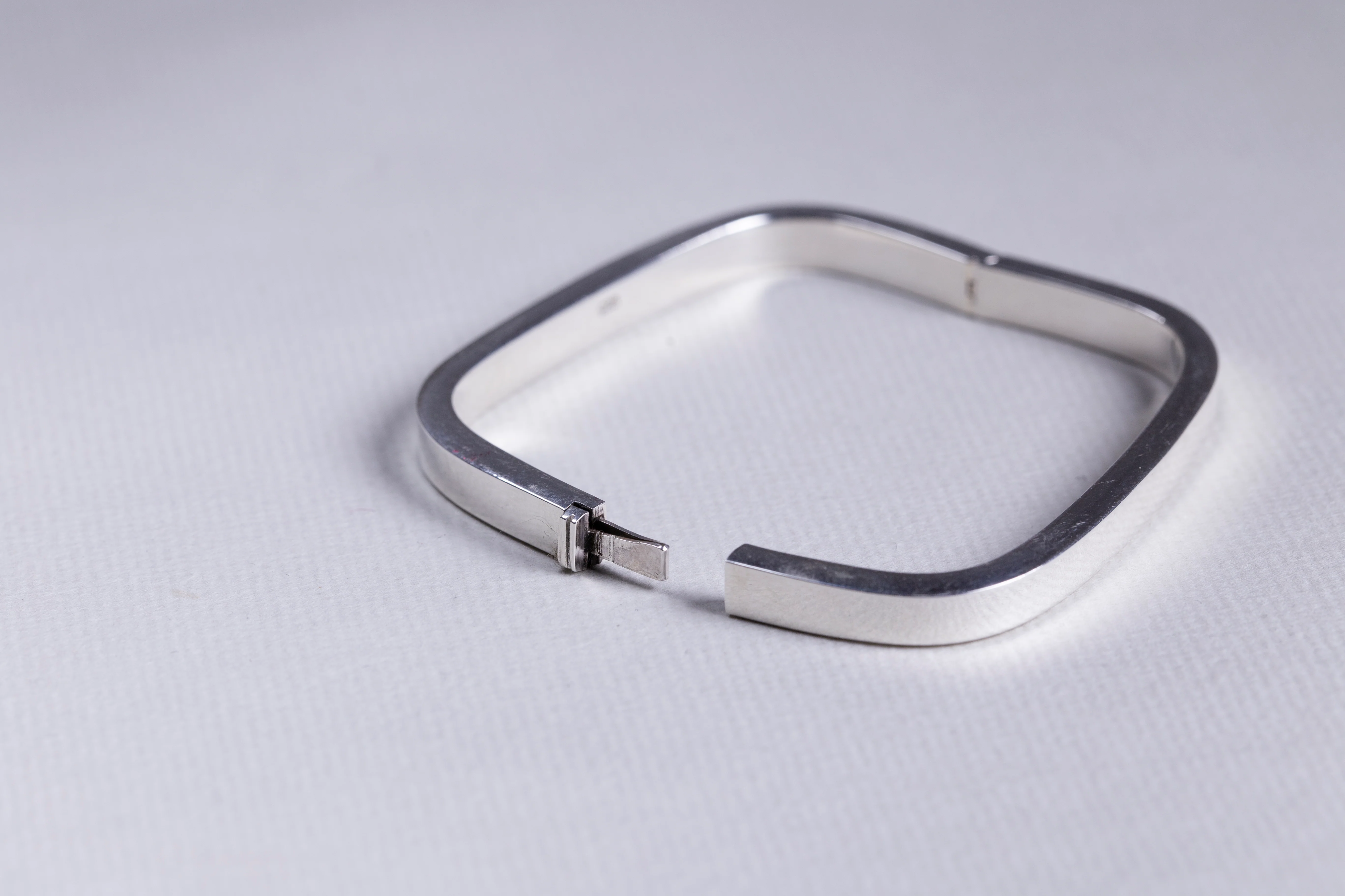 Silver Flat Bangle Bracelet - Image 4