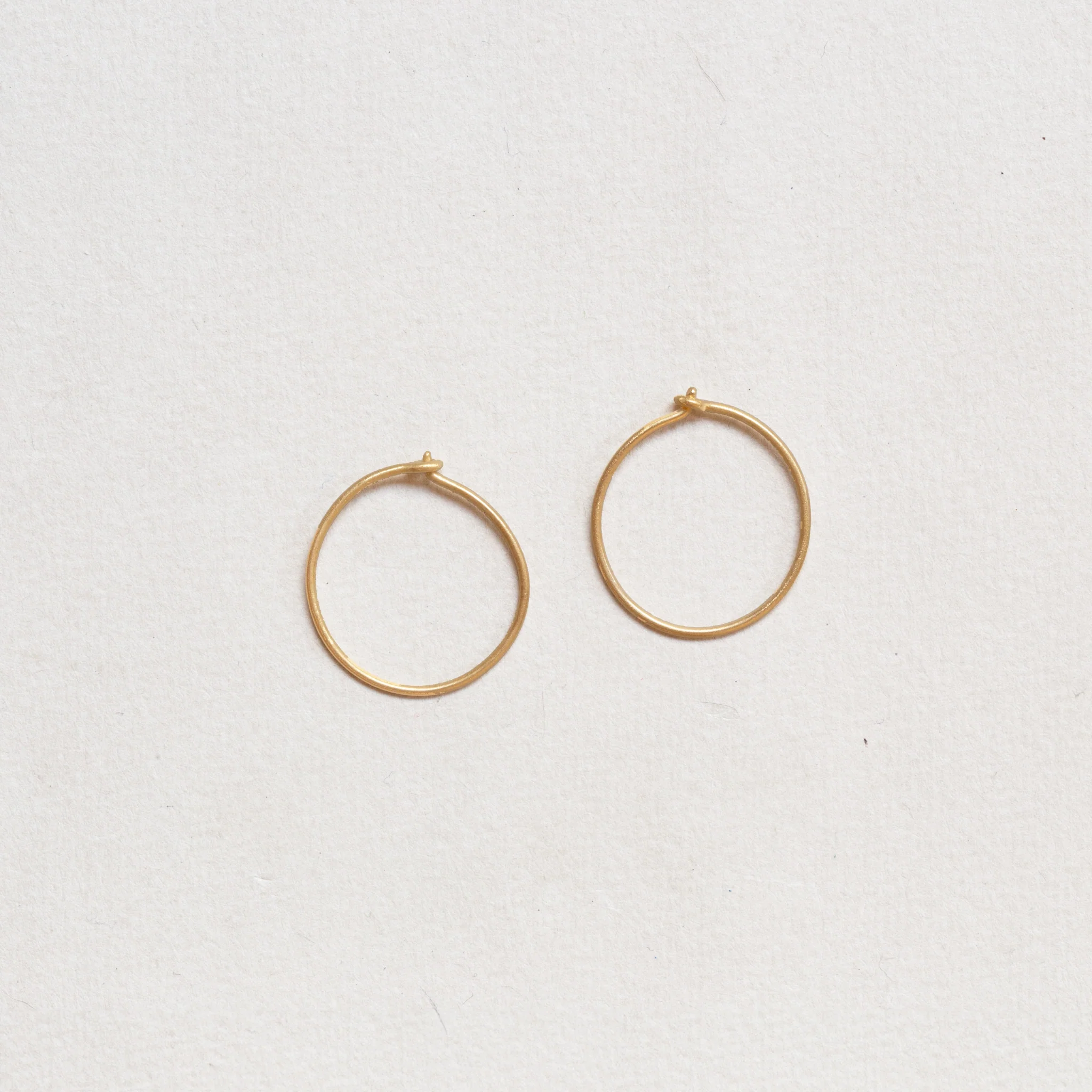 Simple Thing Gold-plated Silver Hoop Earrings - Image 3