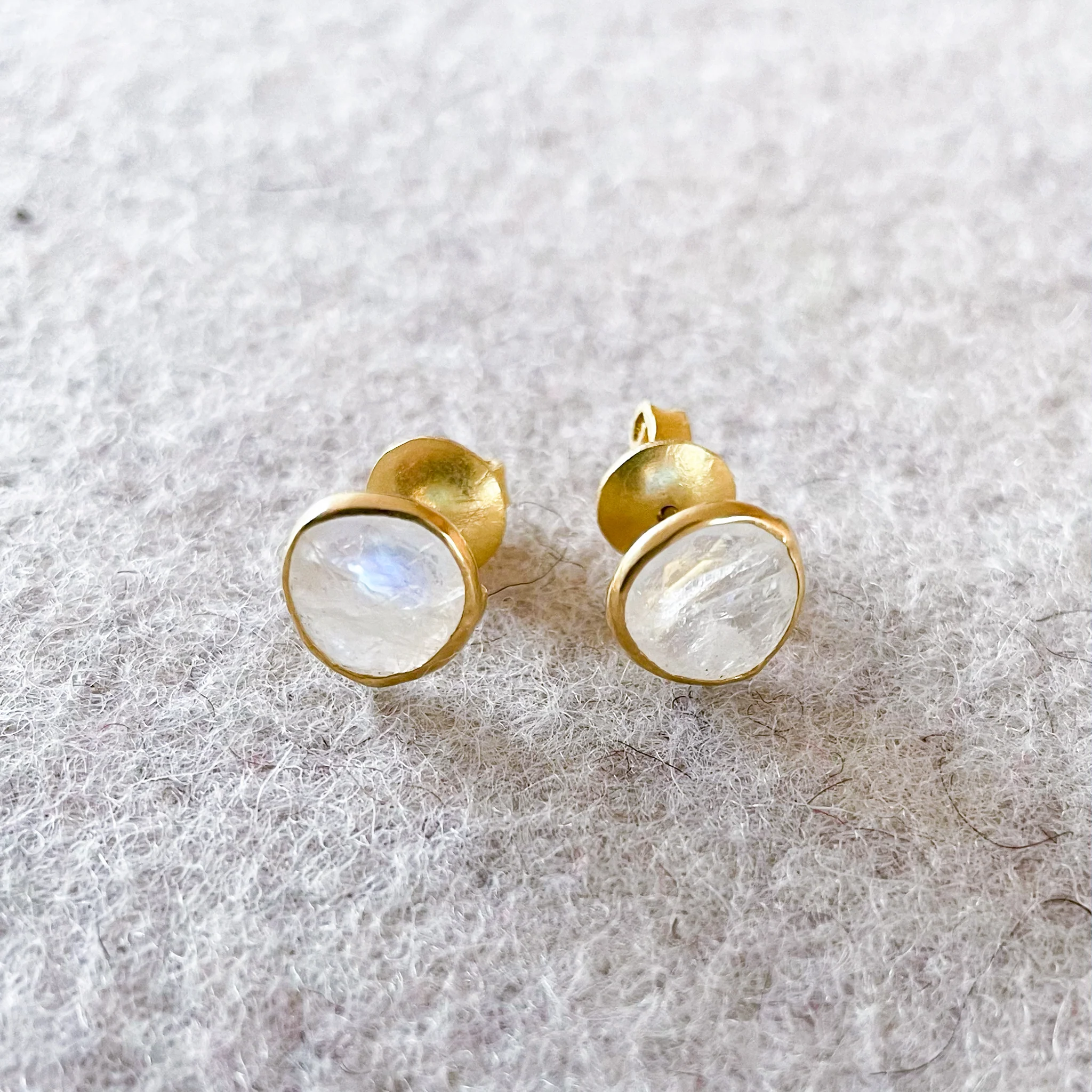 Sliced Moonstone Gold Stud Earrings - Image 2
