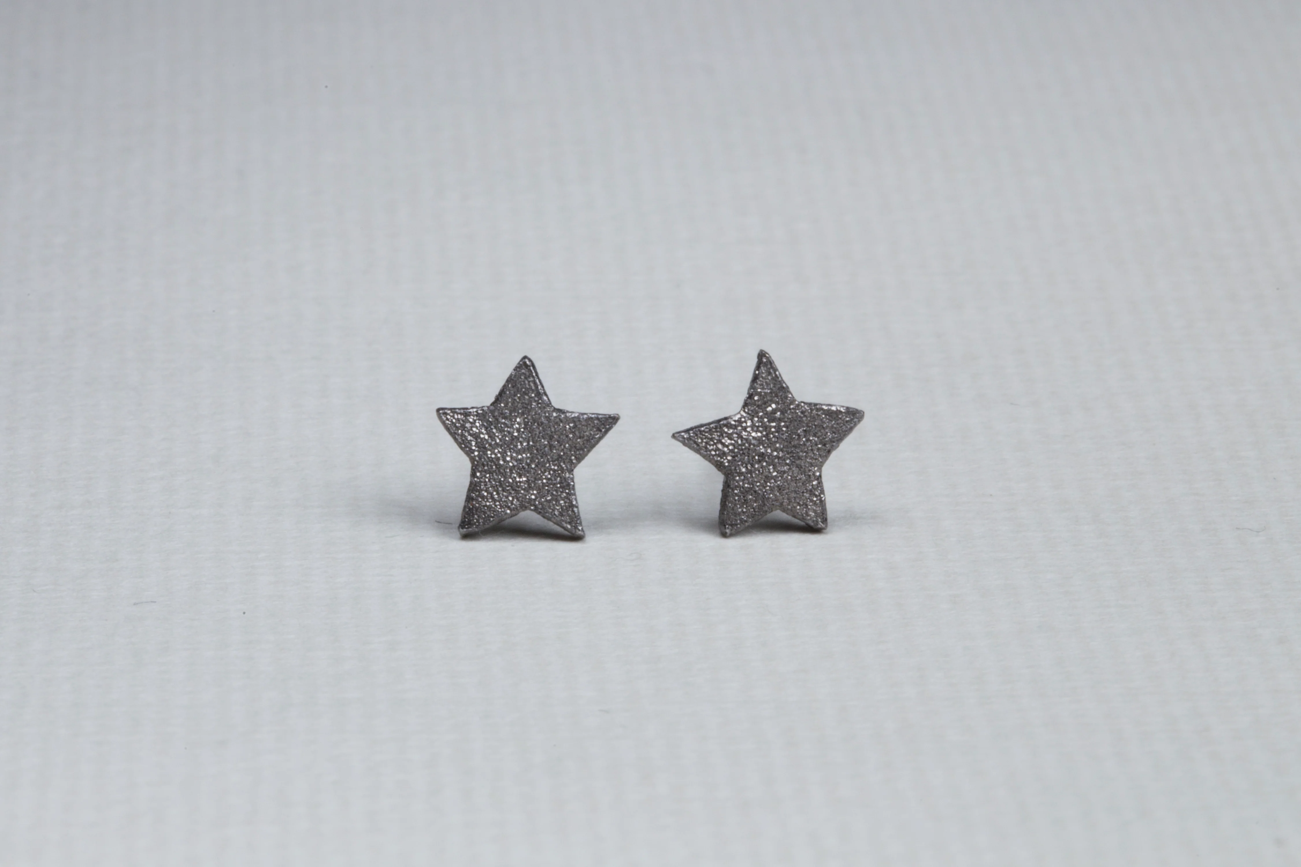 Textured Star Stud Earrings - Image 3