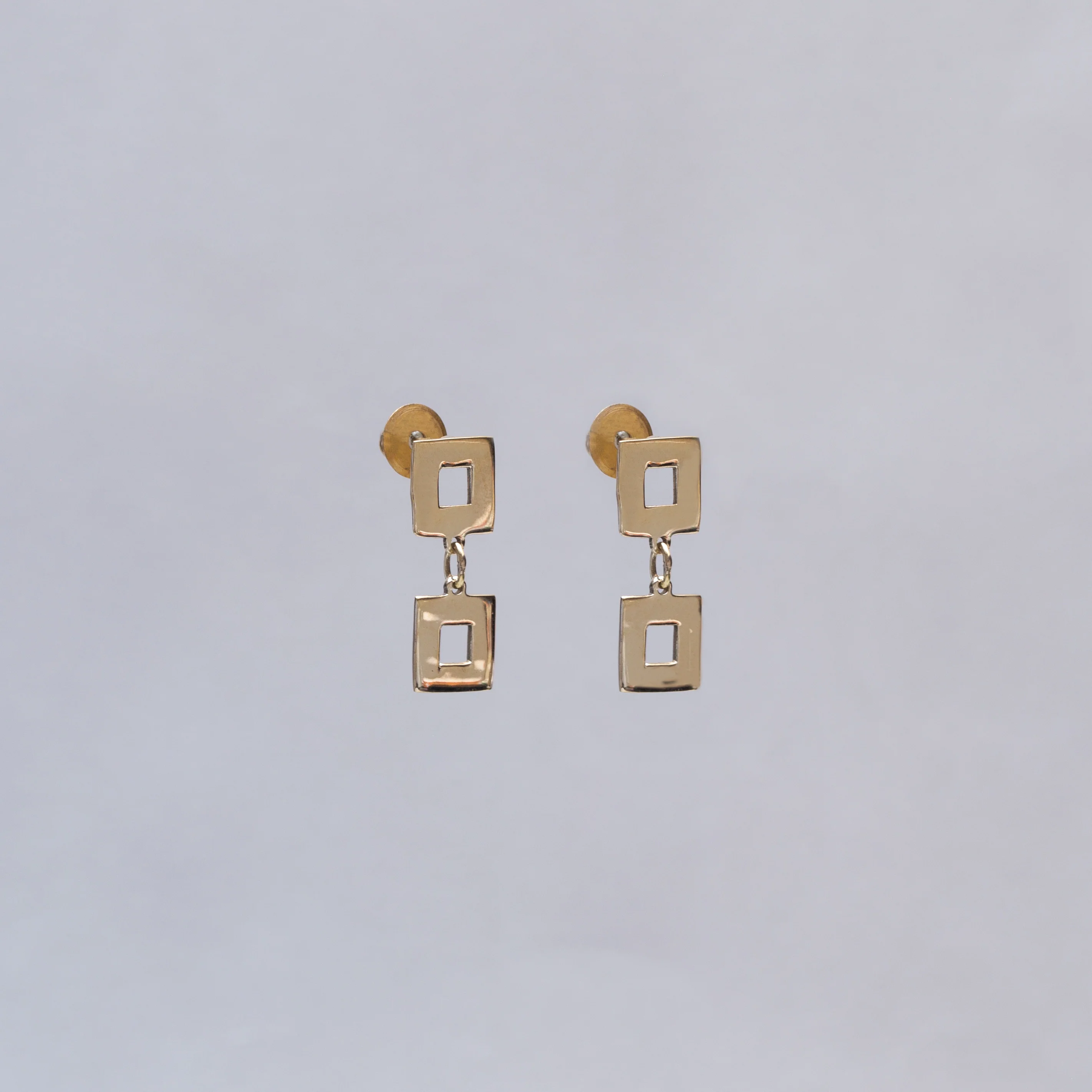 Trinny Vintage Stud Earrings - Image 3