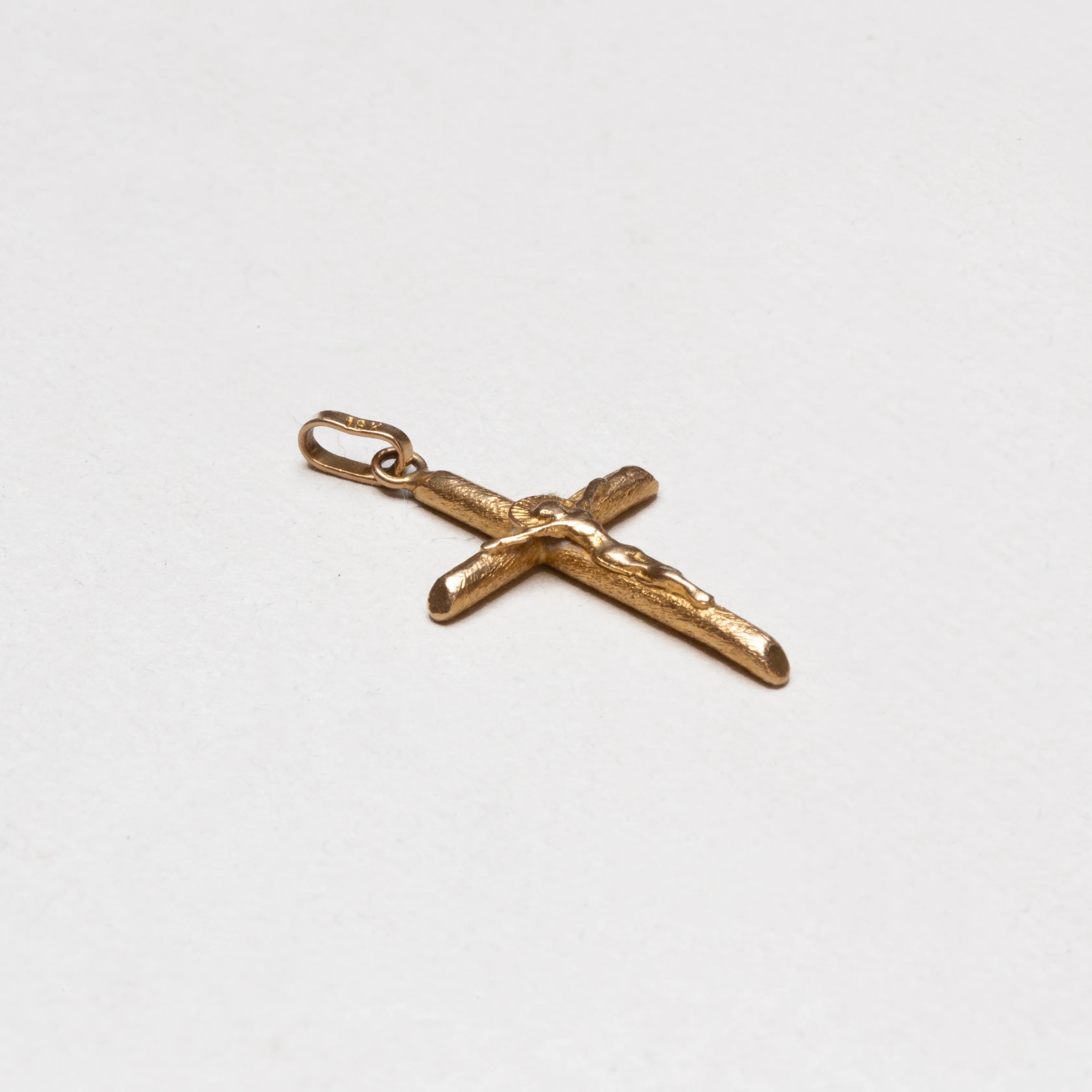 Vintage 18ct Gold Cross Pendant