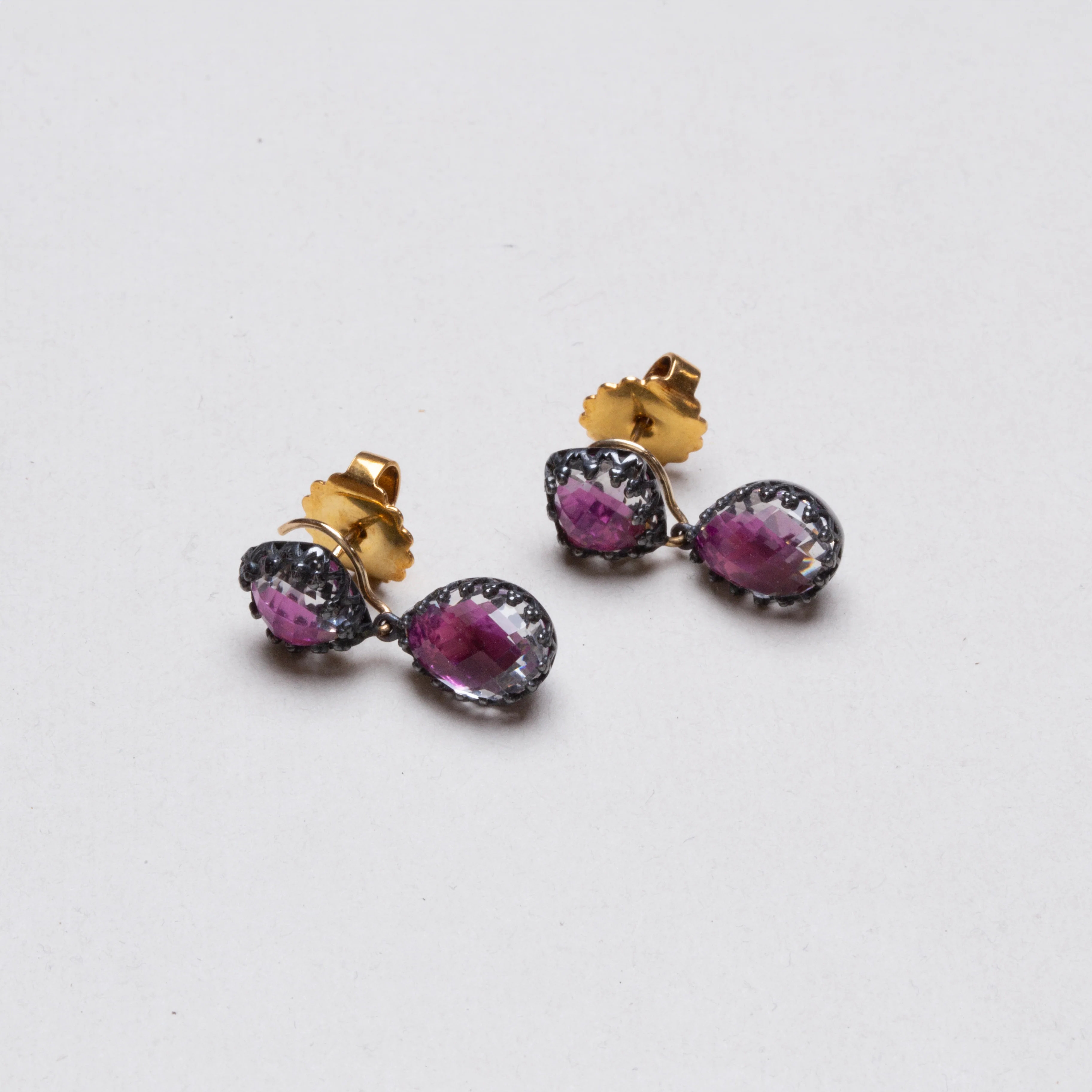 Vintage Jane Small Day Night Earrings - Image 3