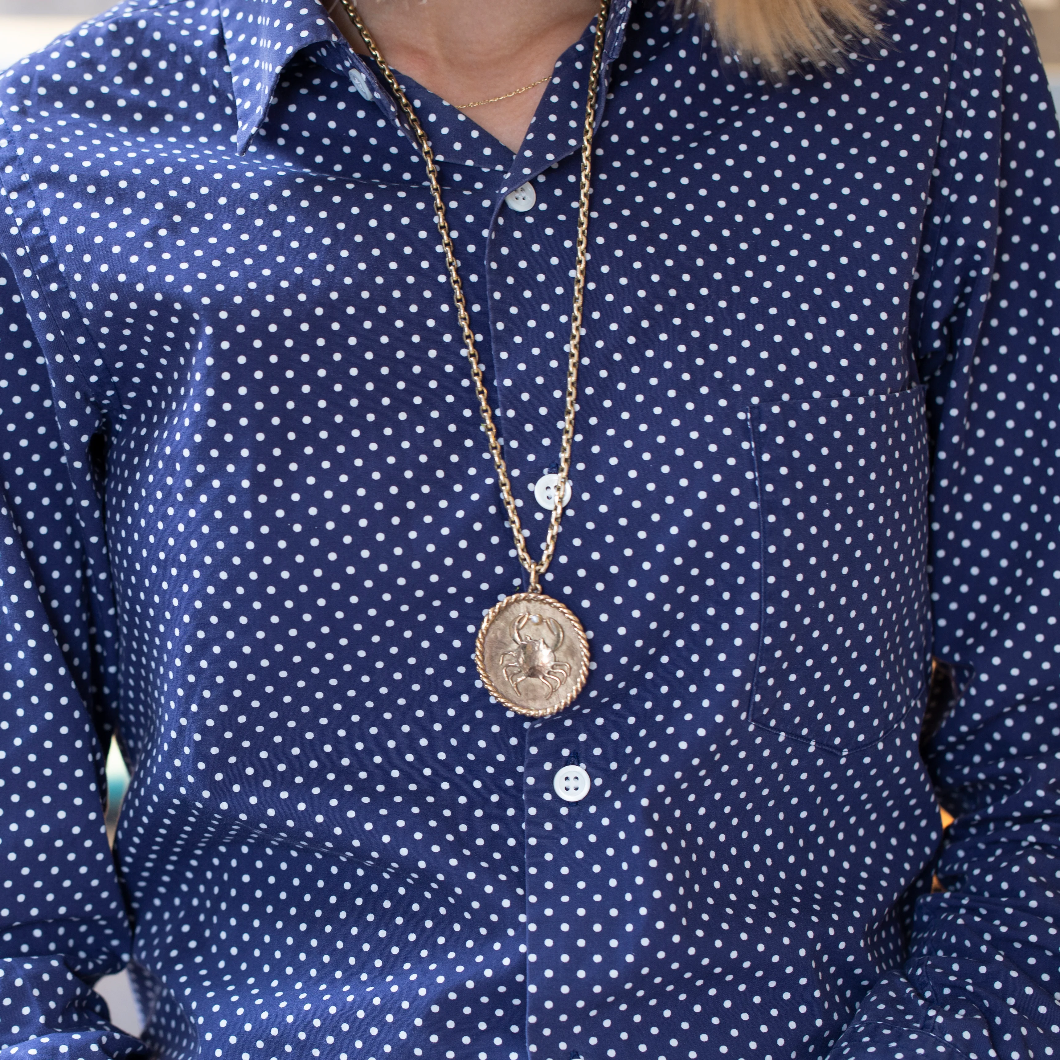 Vintage 9ct Gold Cancer Charm Pendant & Chain Necklace - Image 4