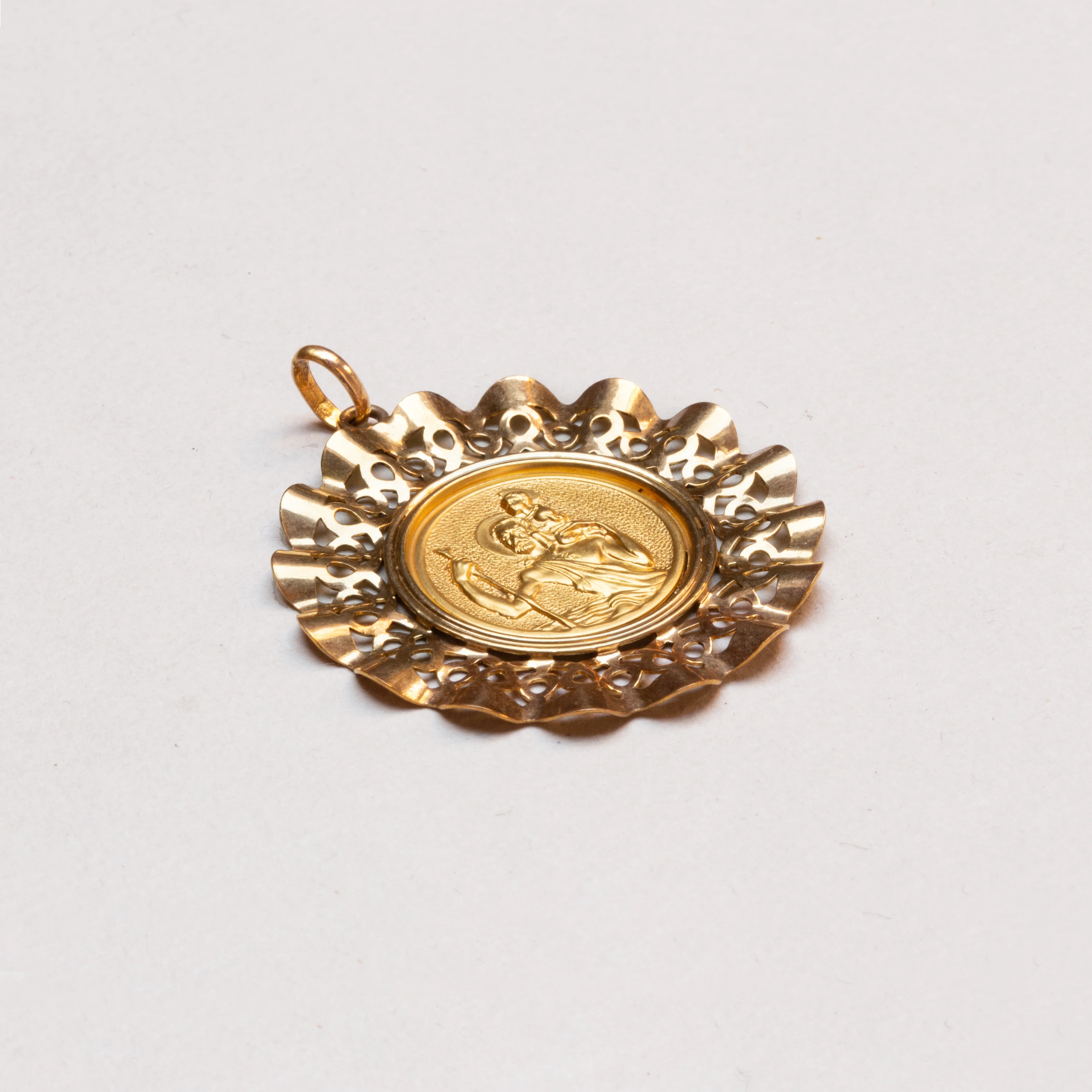 Vintage 9ct Gold Large St. Christopher Charm Pendant - Image 2
