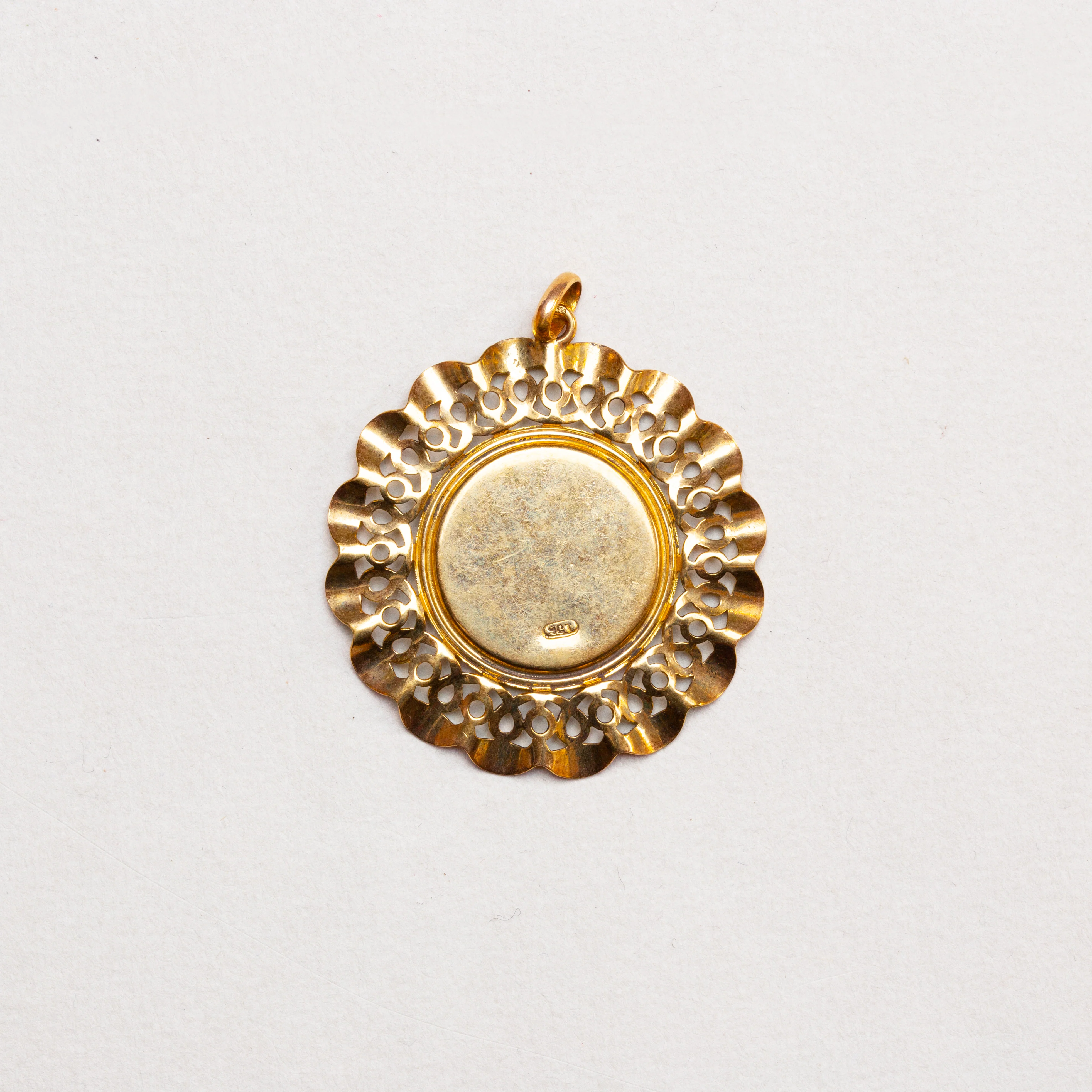 Vintage 9ct Gold Large St. Christopher Charm Pendant - Image 3