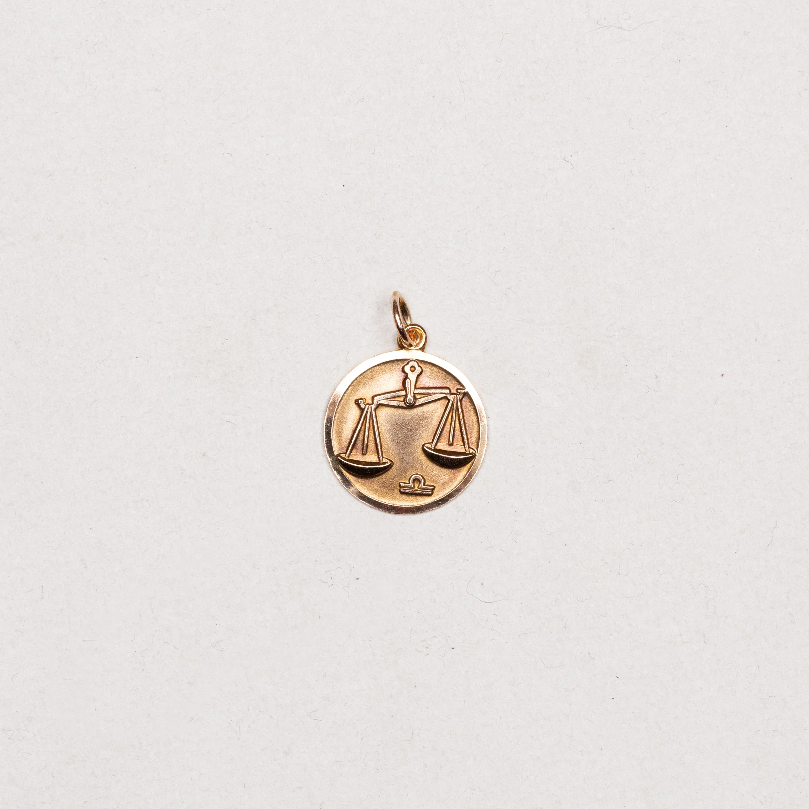 Vintage 9ct Gold Libra Charm Pendant - Image 2