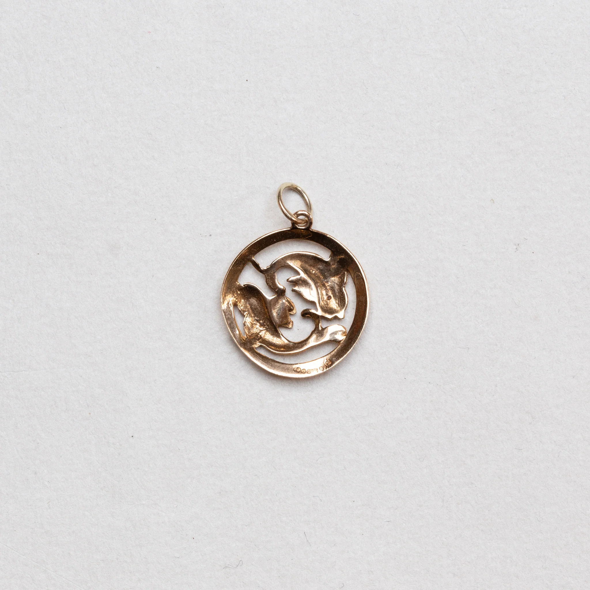 Vintage 9ct Gold Pisces Charm Pendant - Image 3