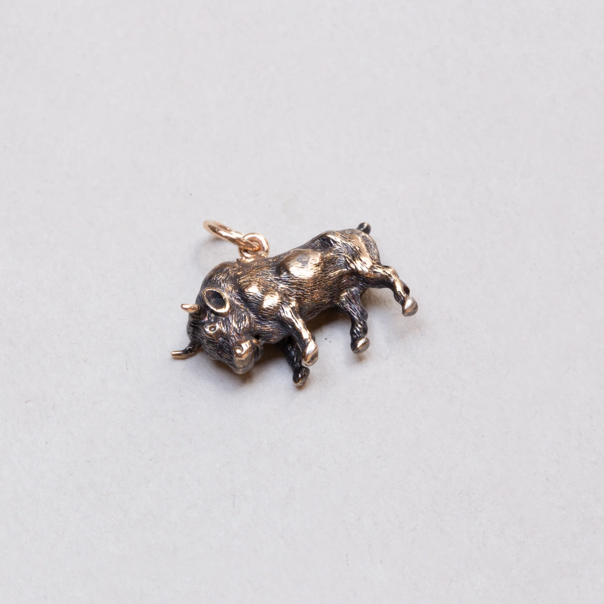 Vintage 9ct Gold Taurus Charm - Image 2