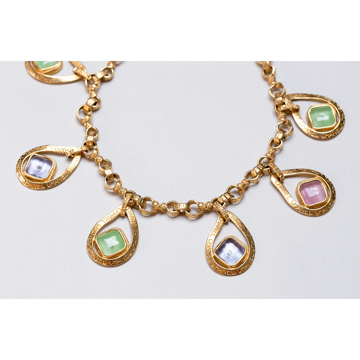 Vintage Chanel Gold Teardrop Charm Chain Necklace - Image 3