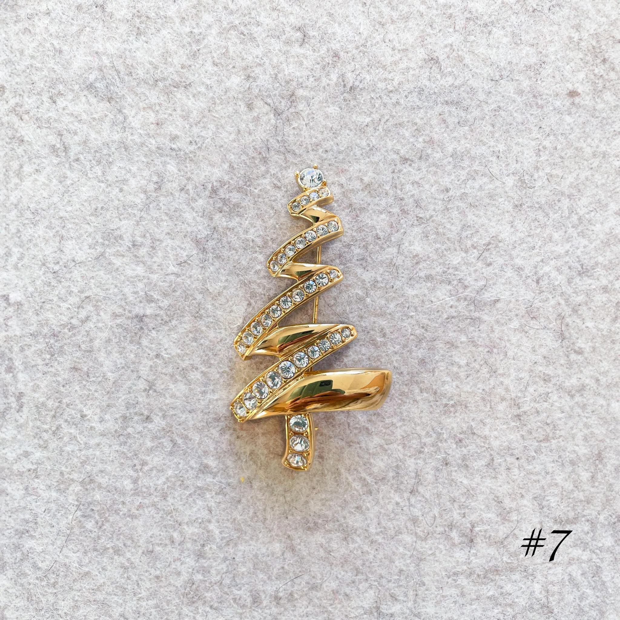 Vintage Christmas Tree Brooches - Image 14