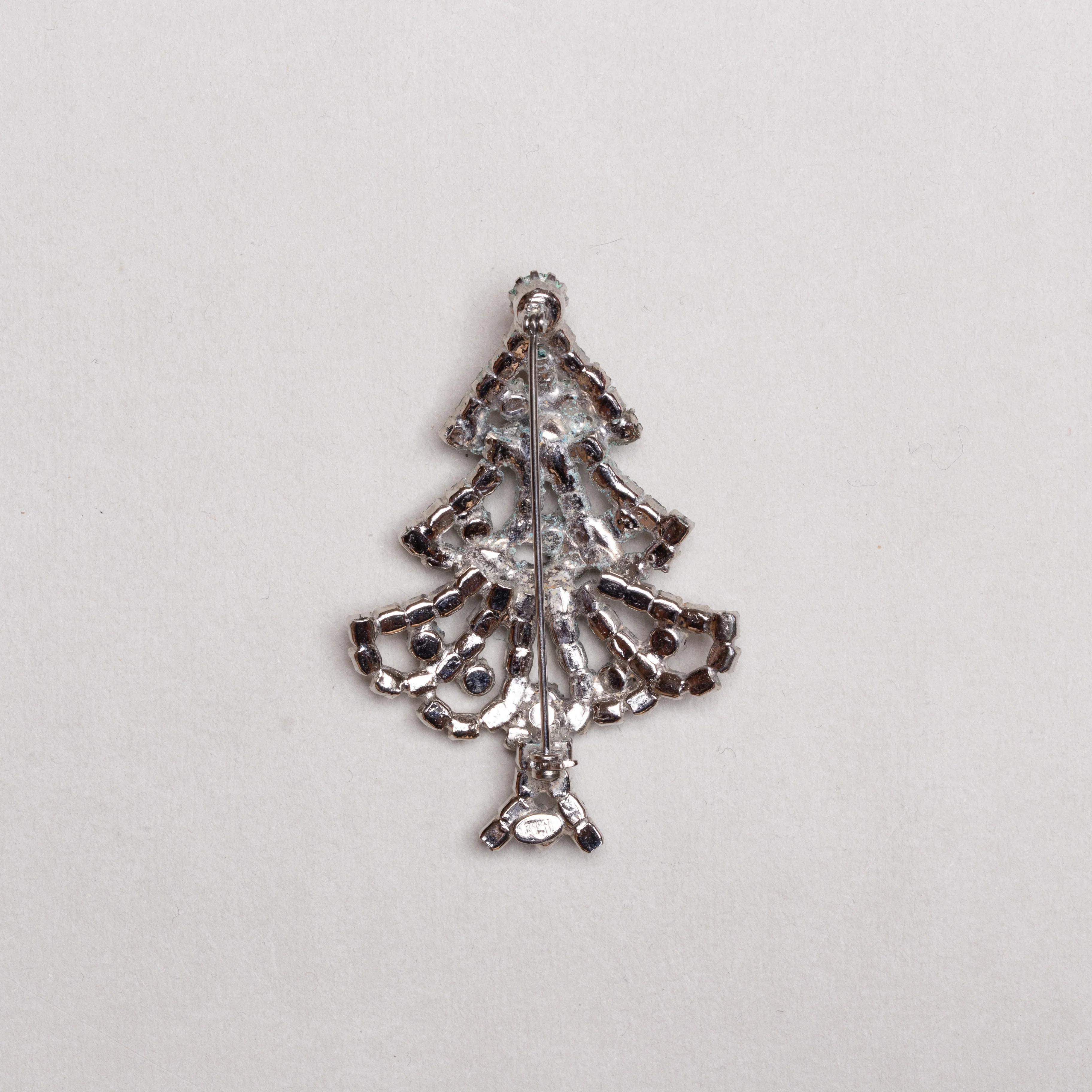 Vintage Christmas Tree Brooch - Image 11