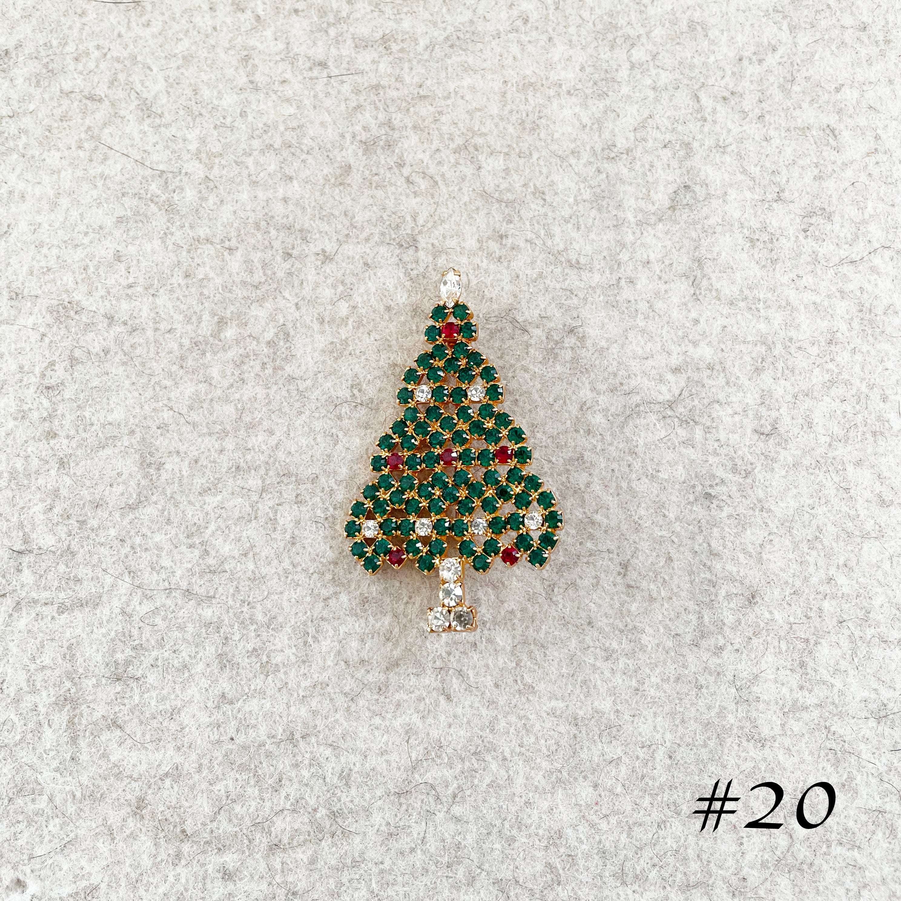 Vintage Christmas Tree Brooch by Eisenberg - Image 40