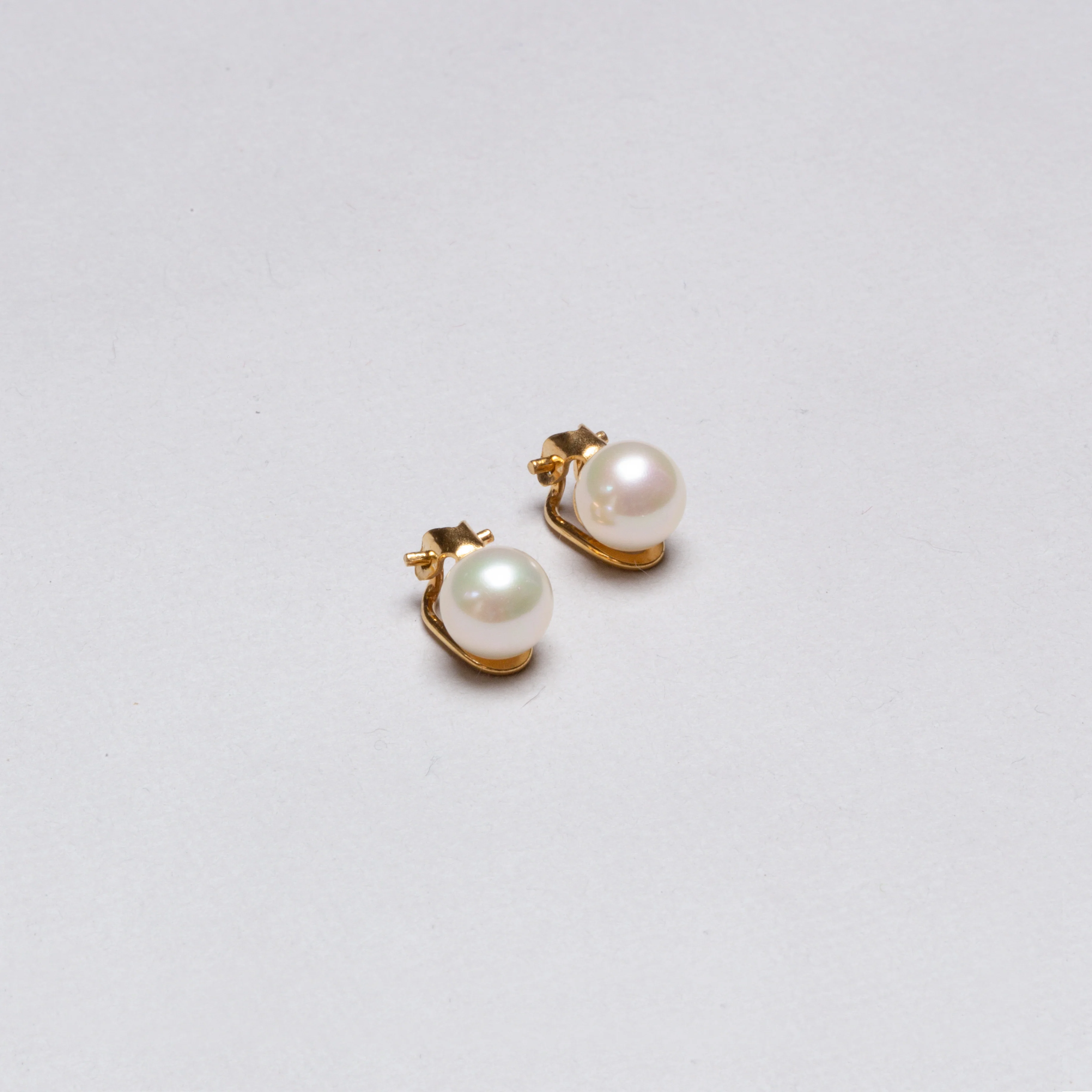 Vintage Dior Pearl Clip-on Earrings - Image 3