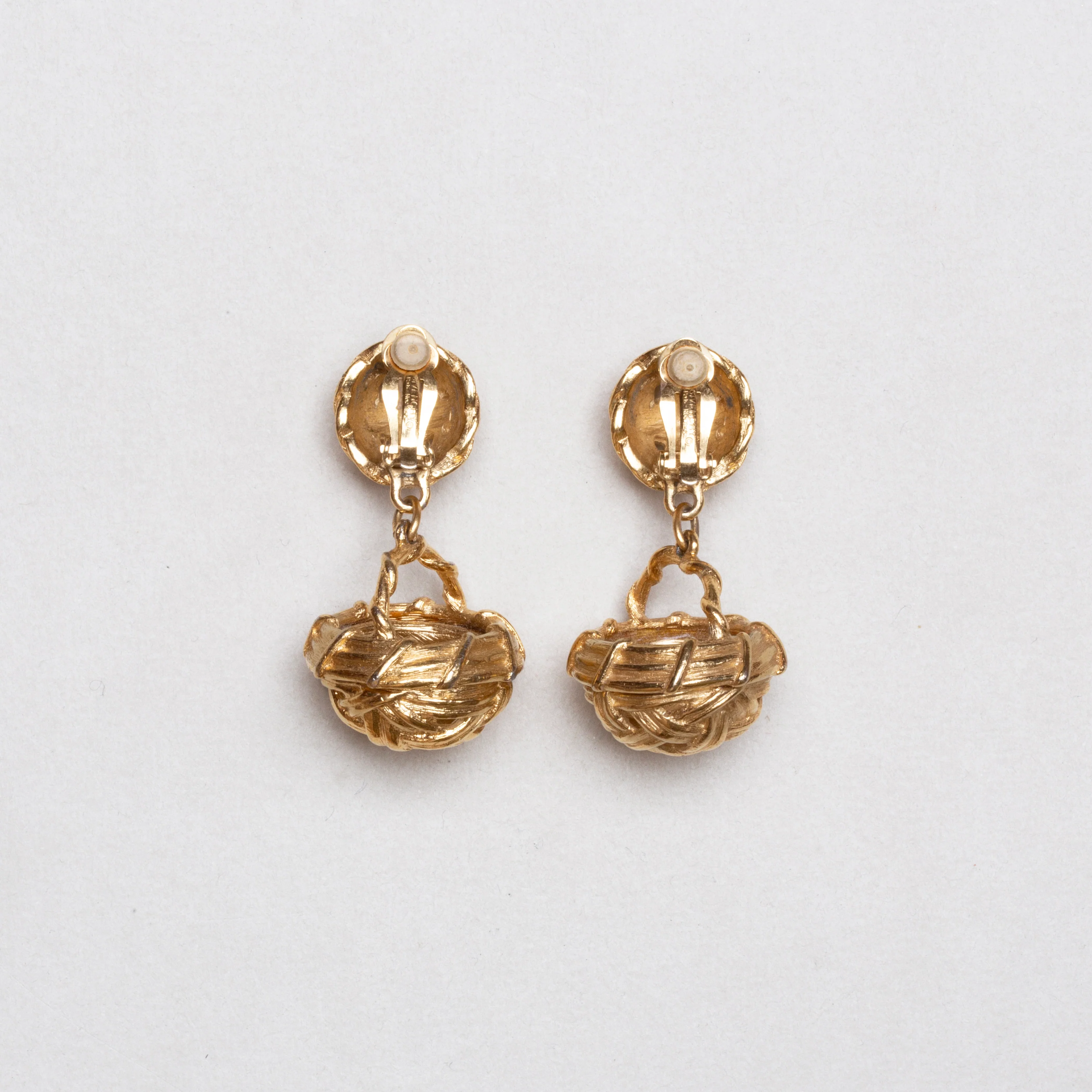 Vintage Givenchy Basket Drop Clip-on Earrings - Image 3