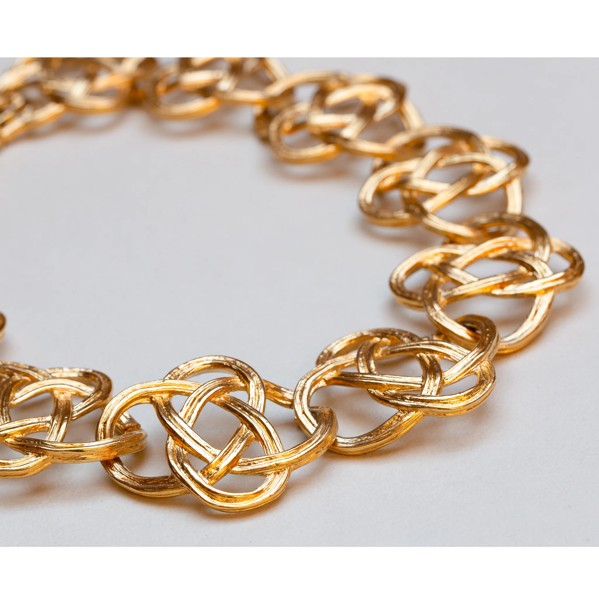 Vintage Givenchy Gold Mizuhiki Knot Chain Choker Necklace - Image 2