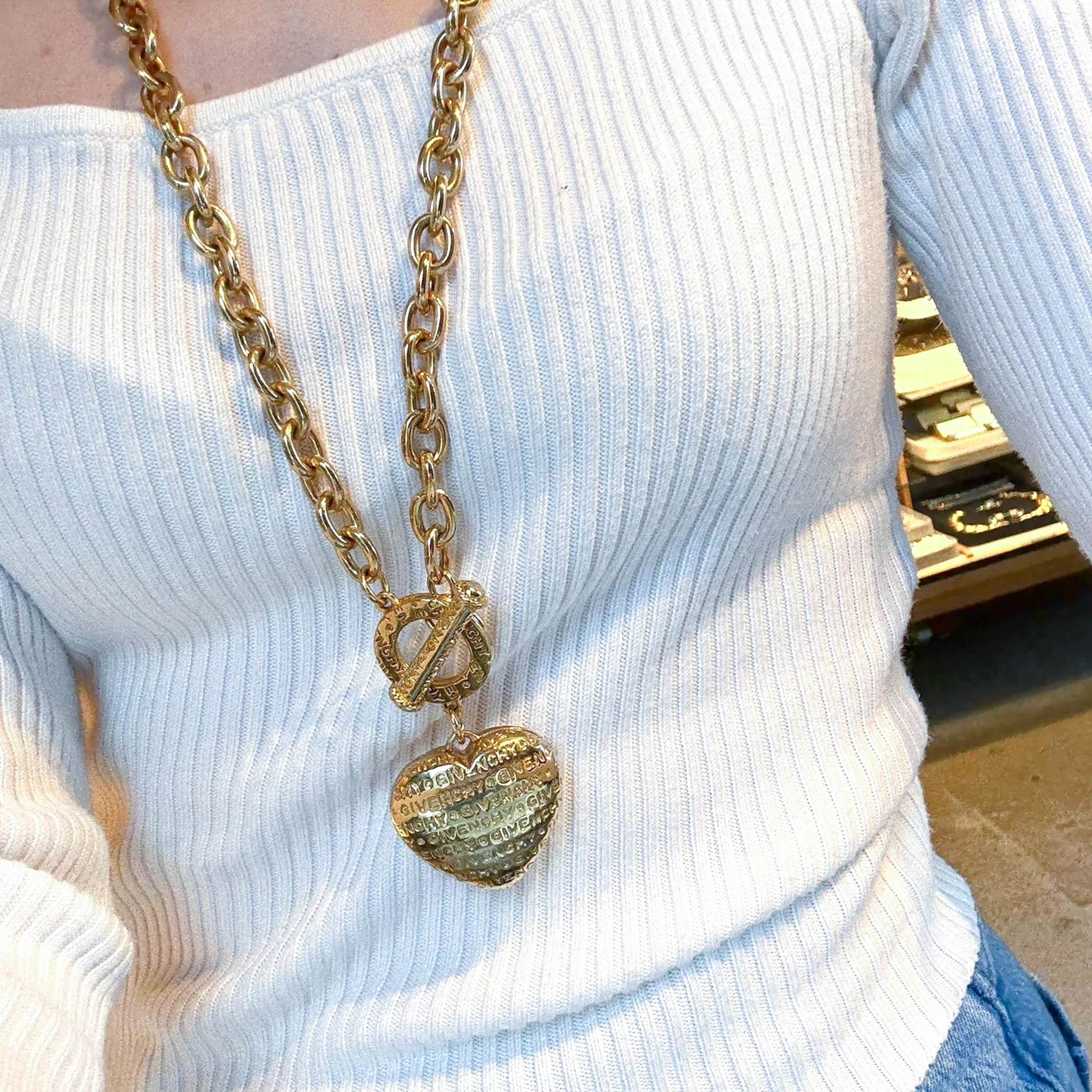 Vintage Givenchy Gold Heart Pendant Necklace - Image 3