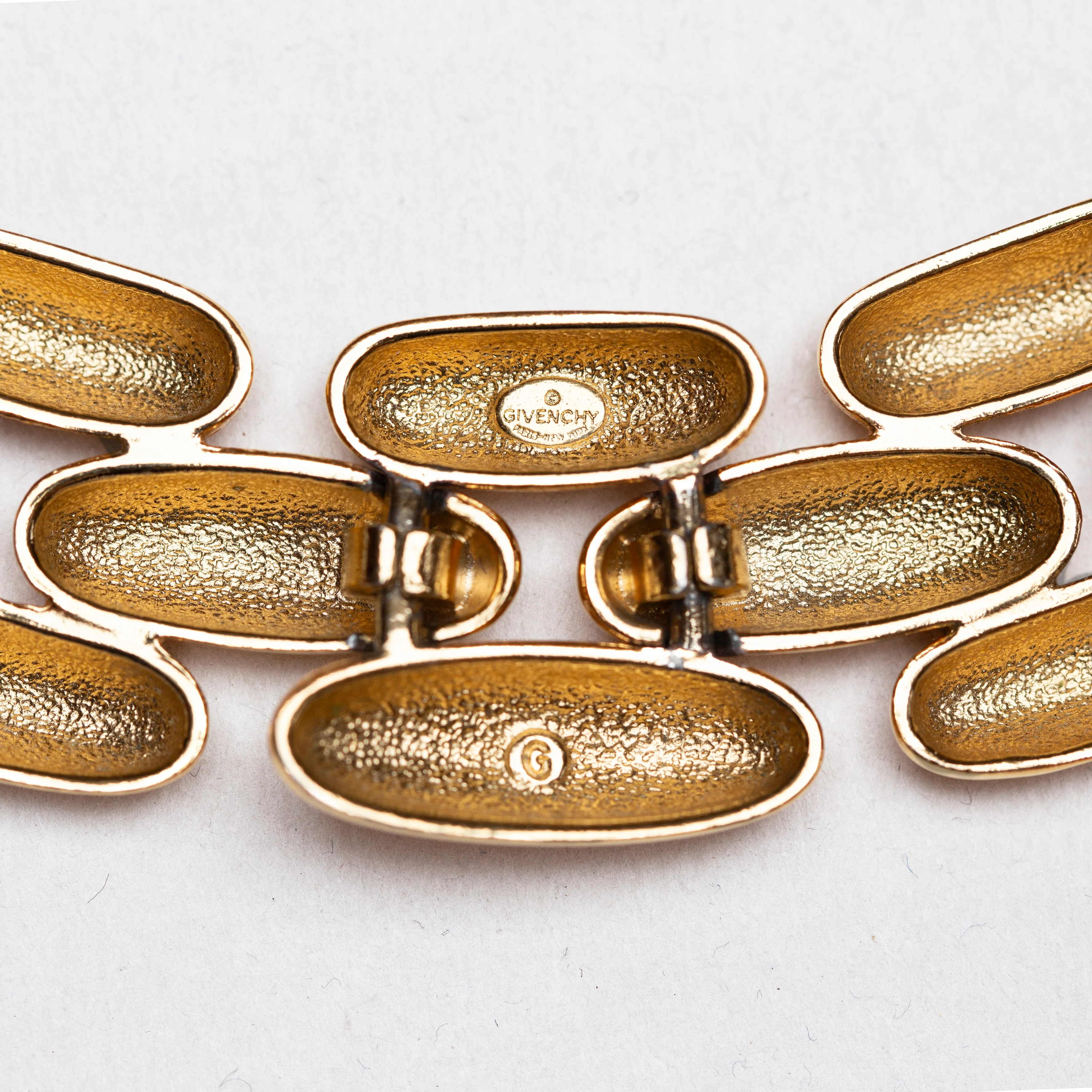 Vintage Givenchy Gold Link Necklace - Image 3