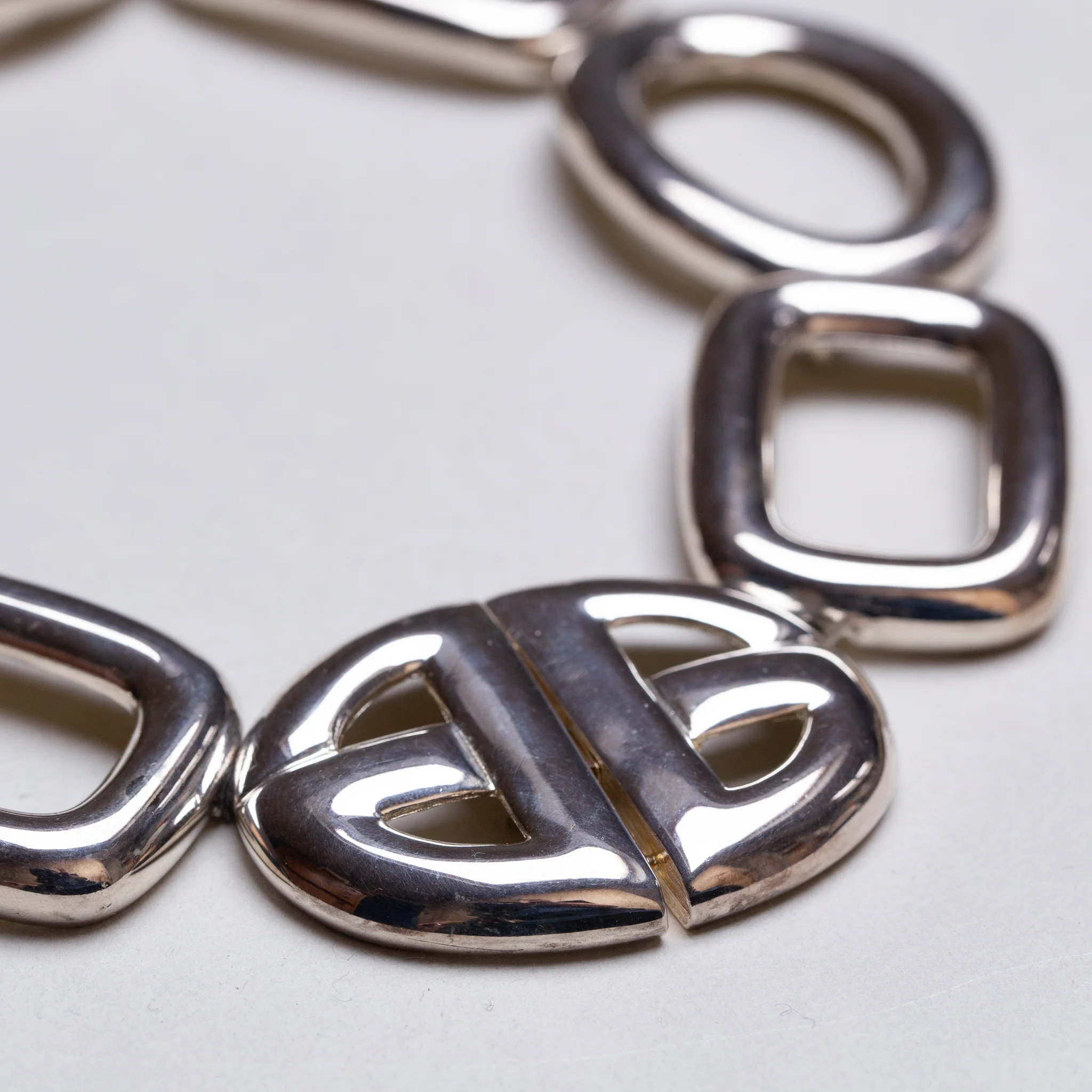Vintage Givenchy Silver-tone Chain Choker Necklace - Image 3